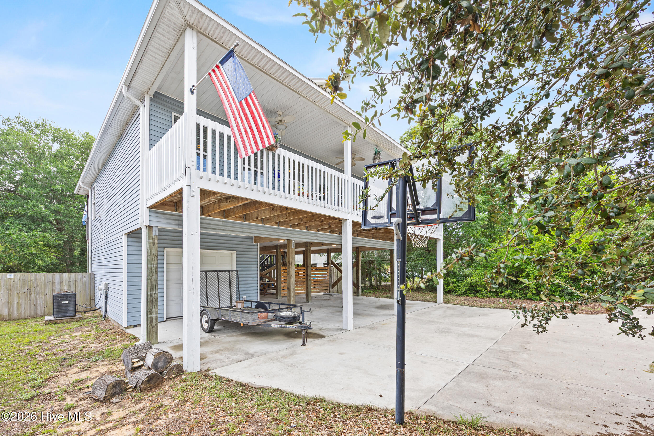 1903 E Oak Island Drive