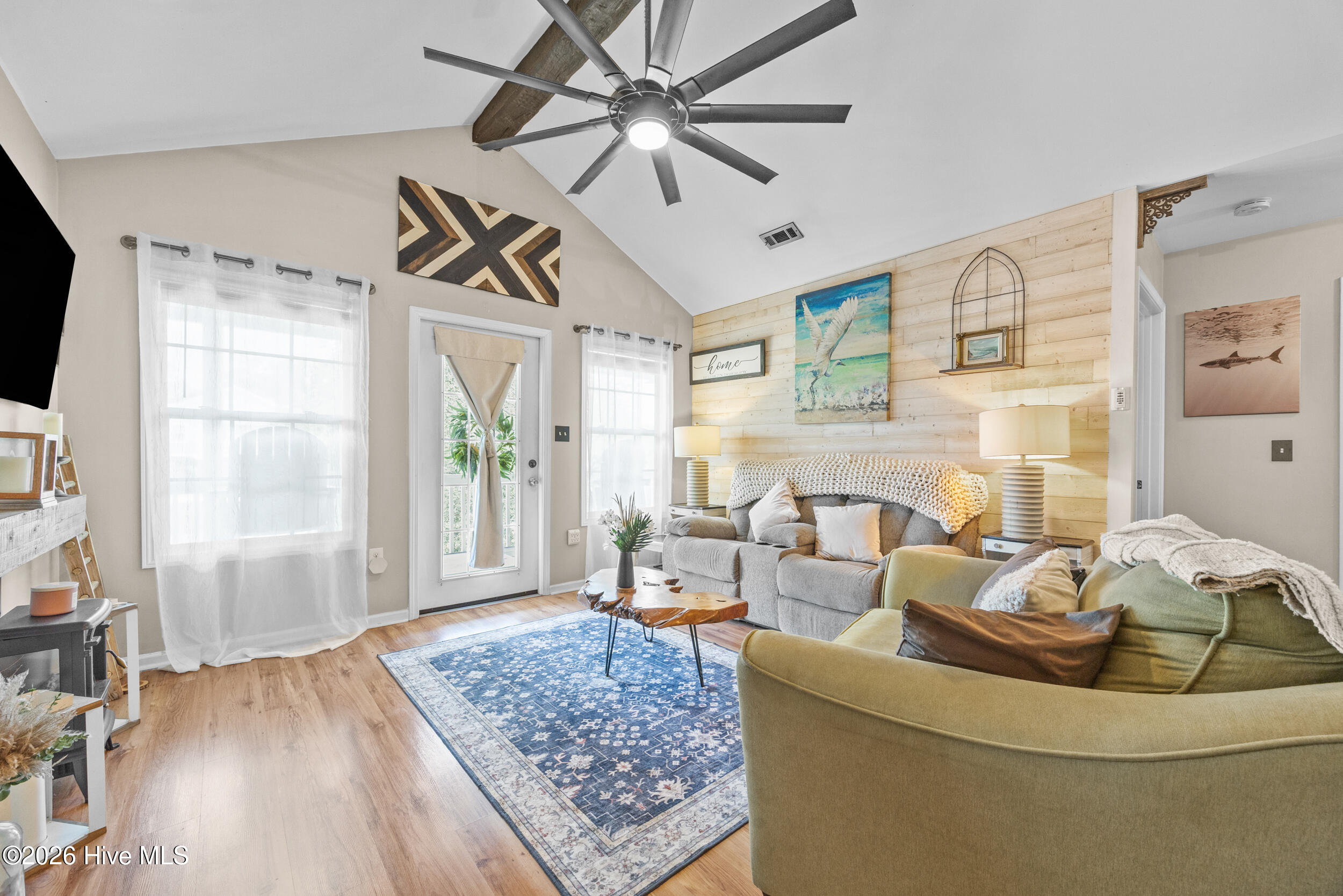 1903 E Oak Island Drive
