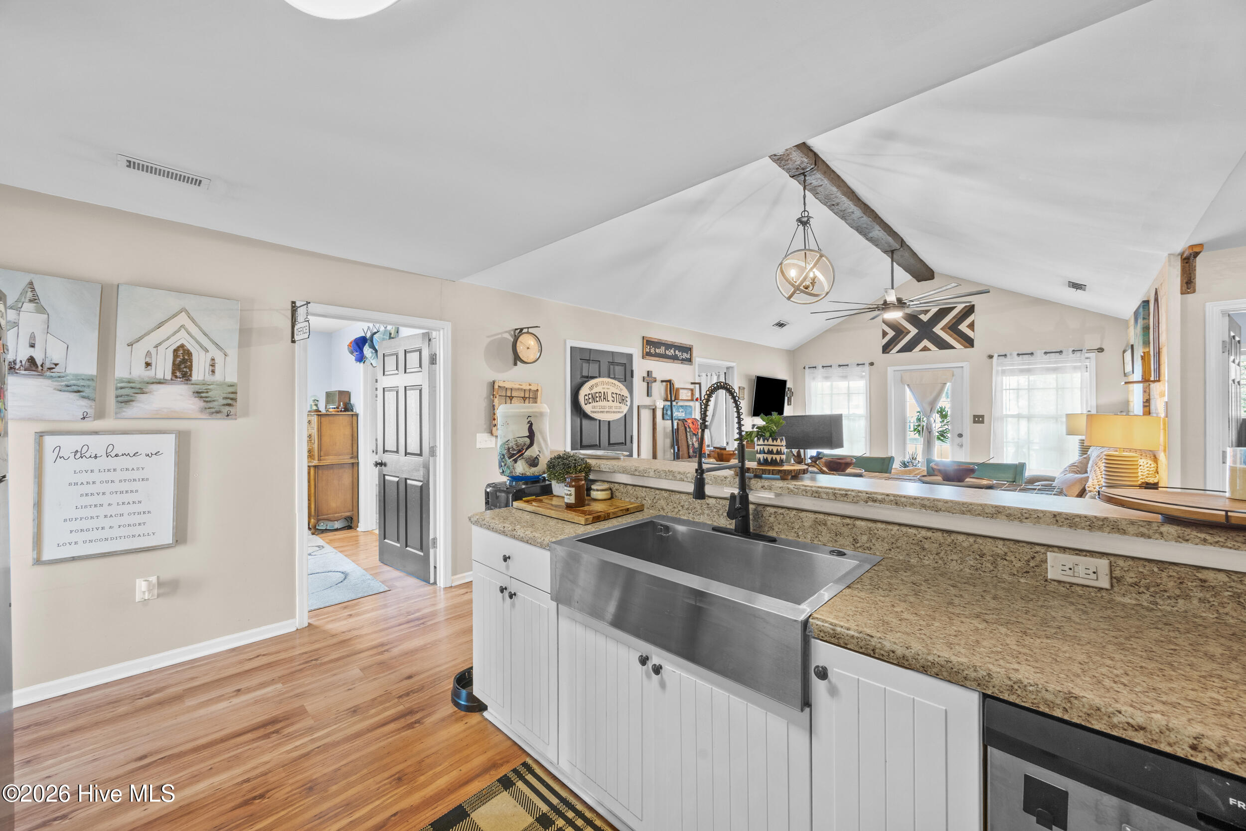 1903 E Oak Island Drive