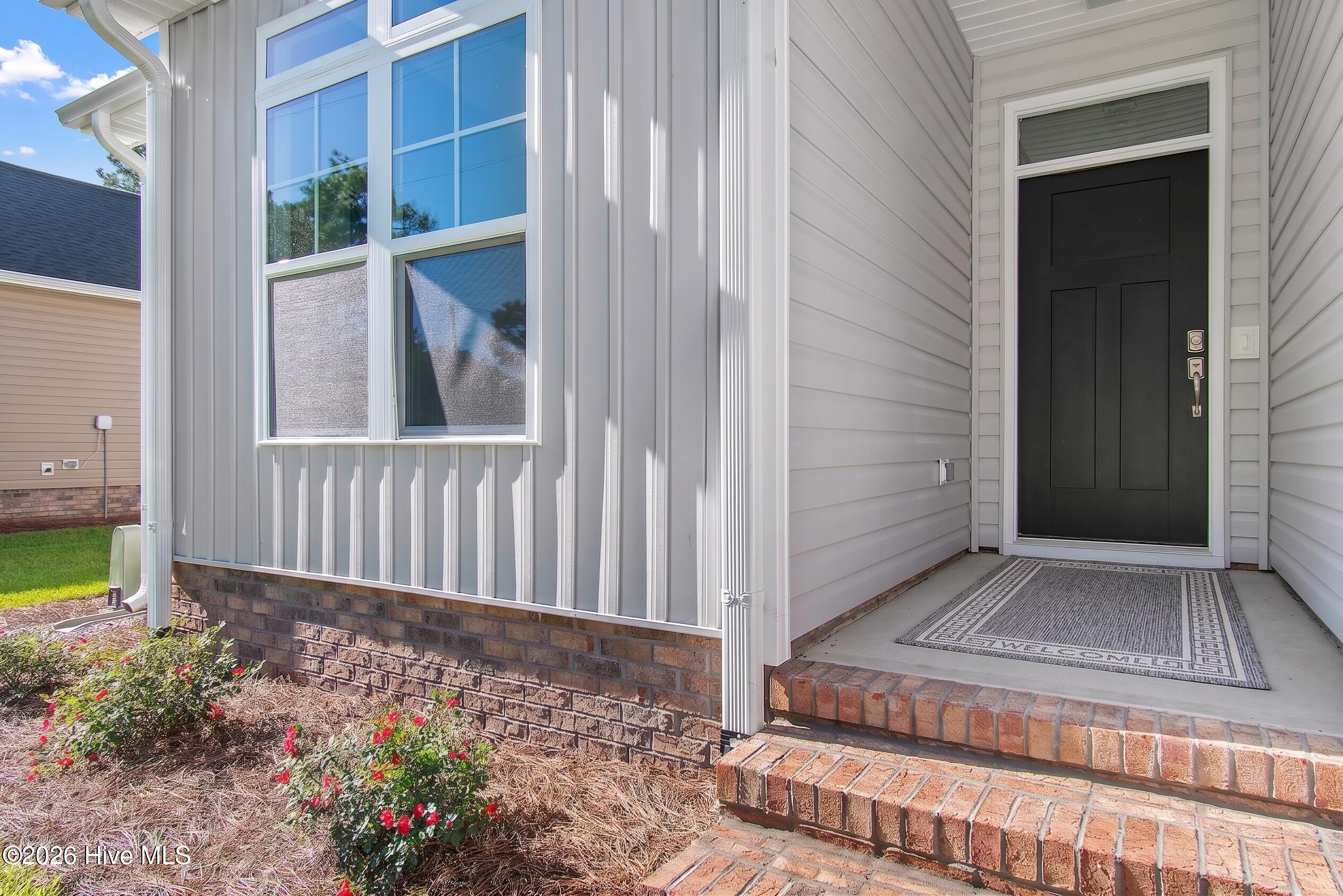 27 N High Point Road