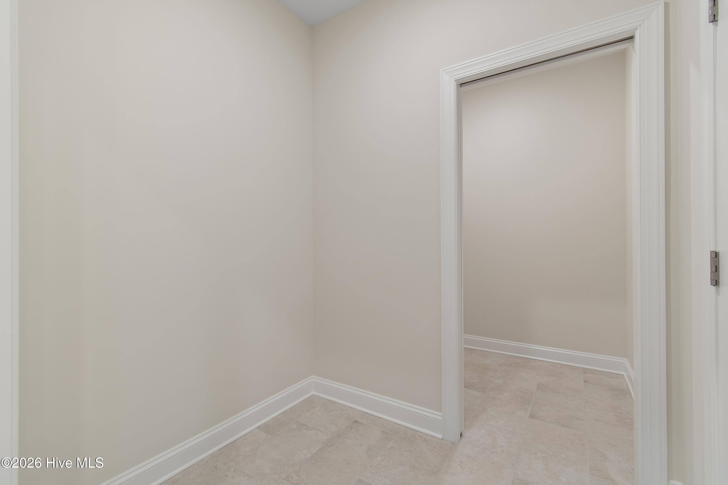 27 N High Point Road