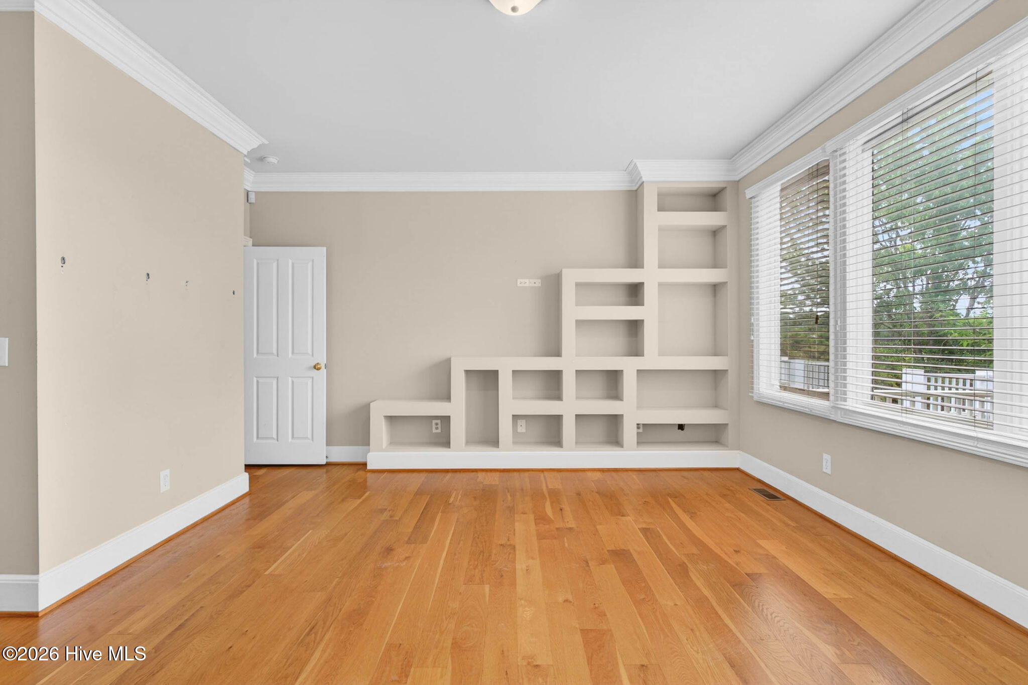 1410 N Shore Drive