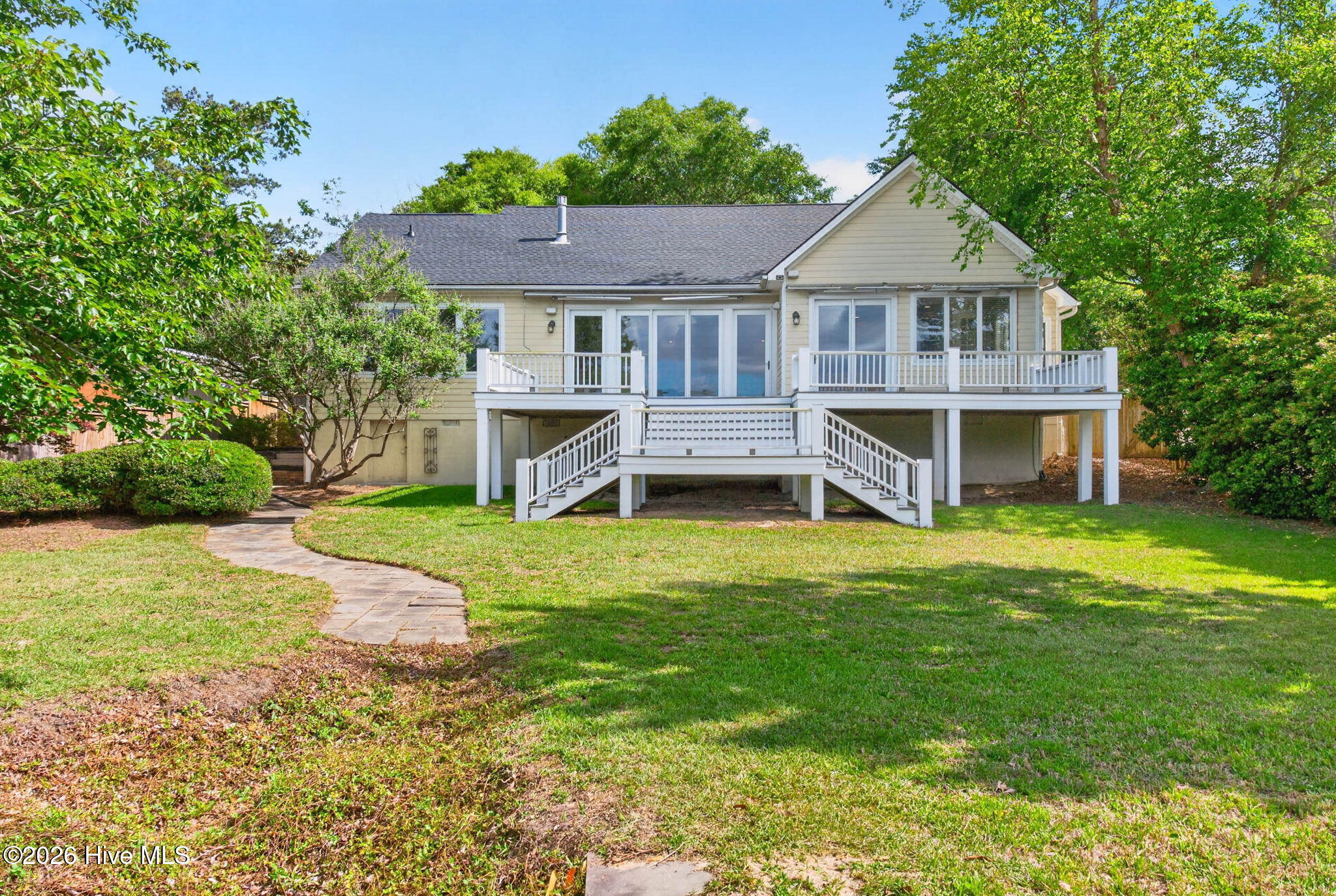 1410 N Shore Drive