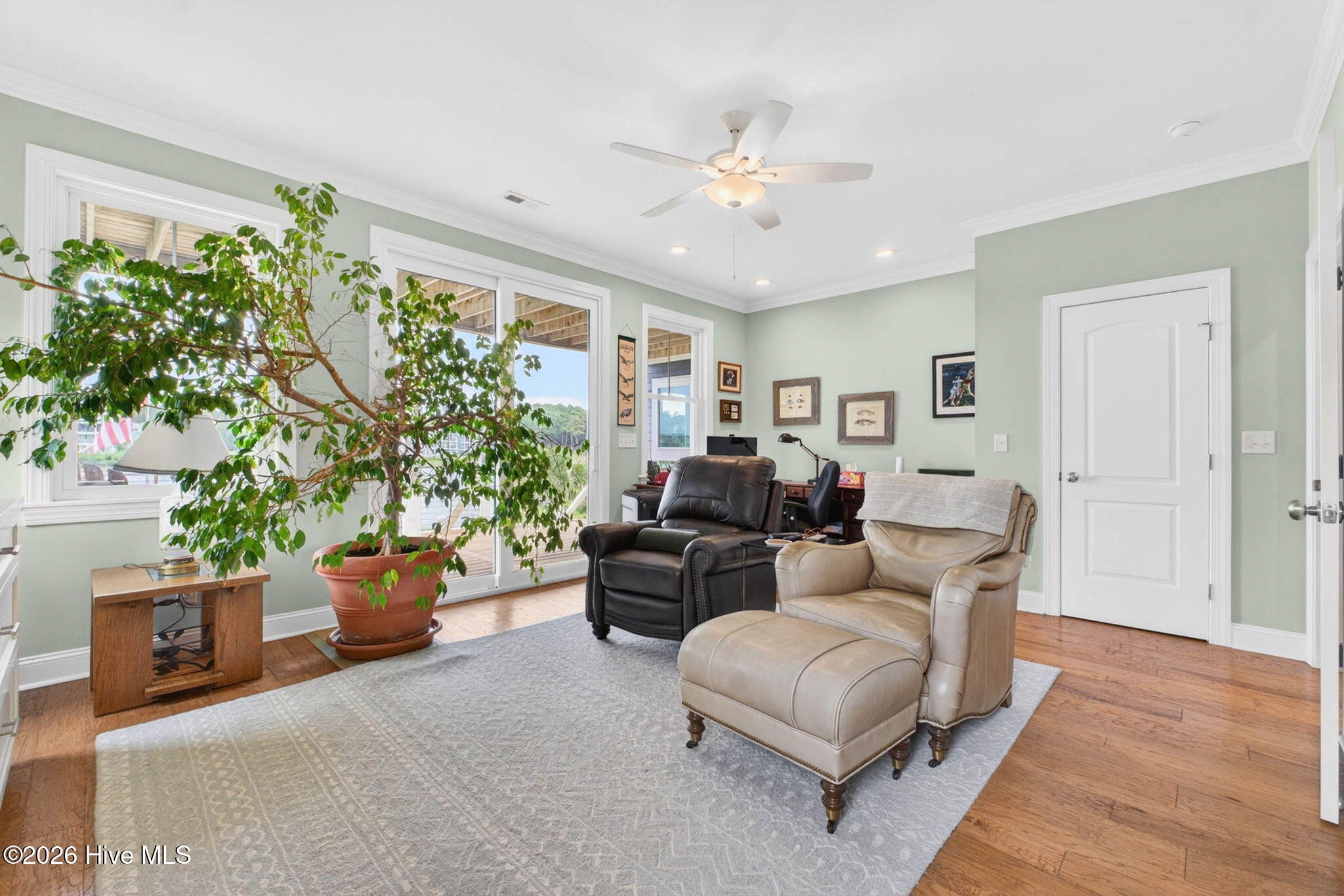 3808 E Yacht Drive