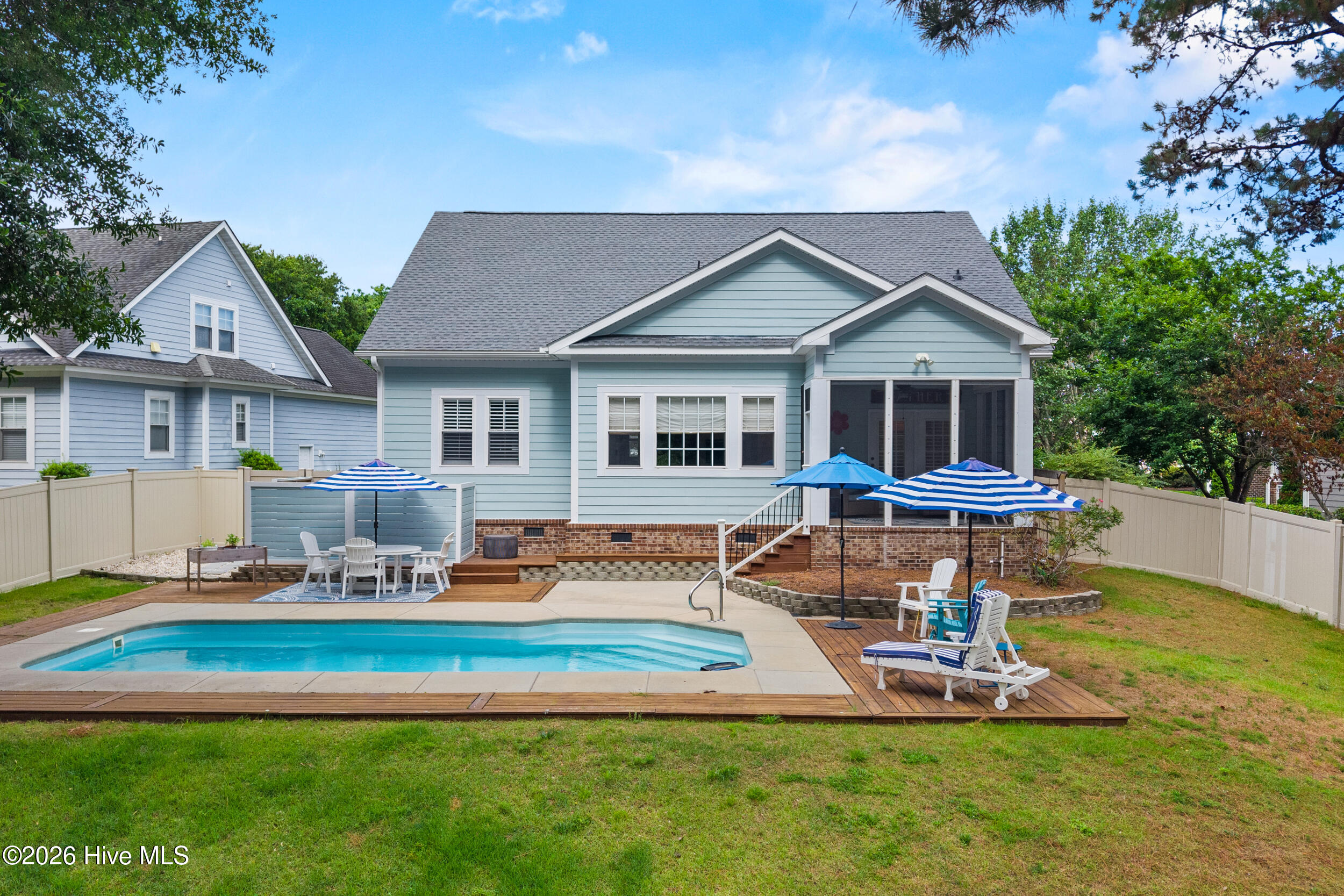 5068 Glen Cove Drive SE