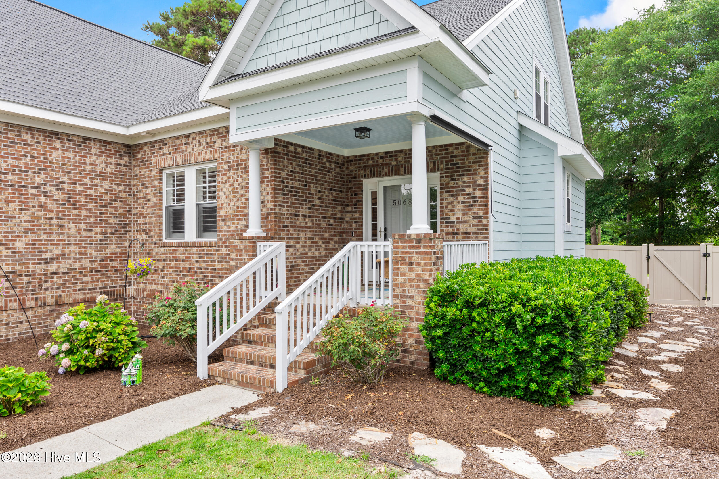 5068 Glen Cove Drive SE