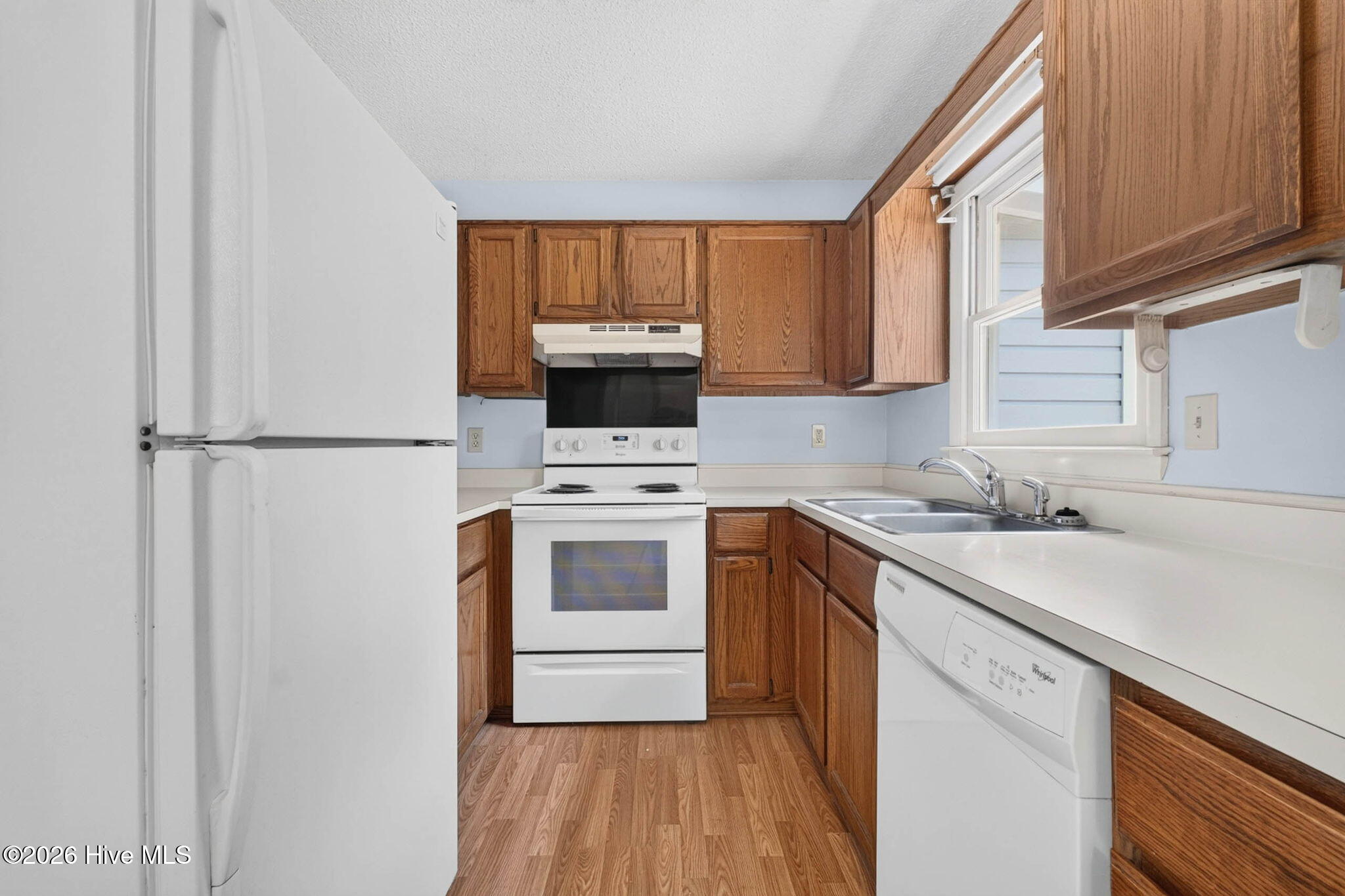 225 E 11th Street E