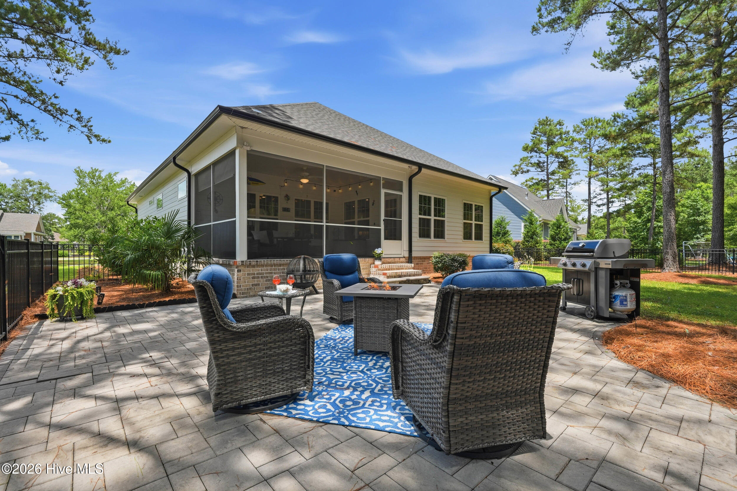 789 Breezewood Drive SE