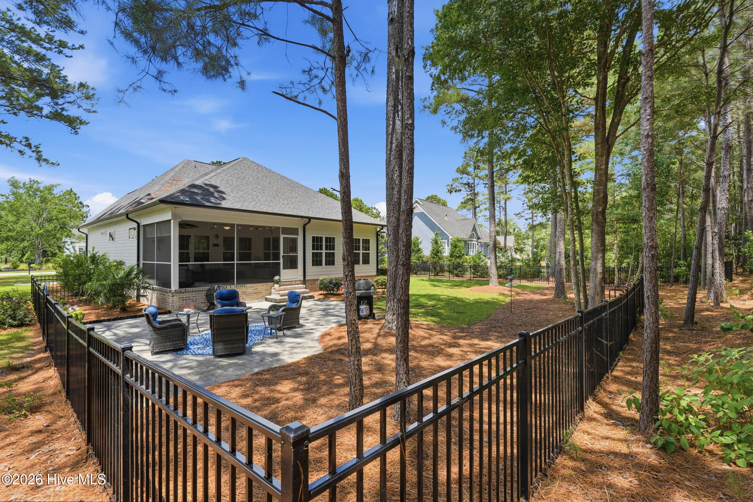 789 Breezewood Drive SE