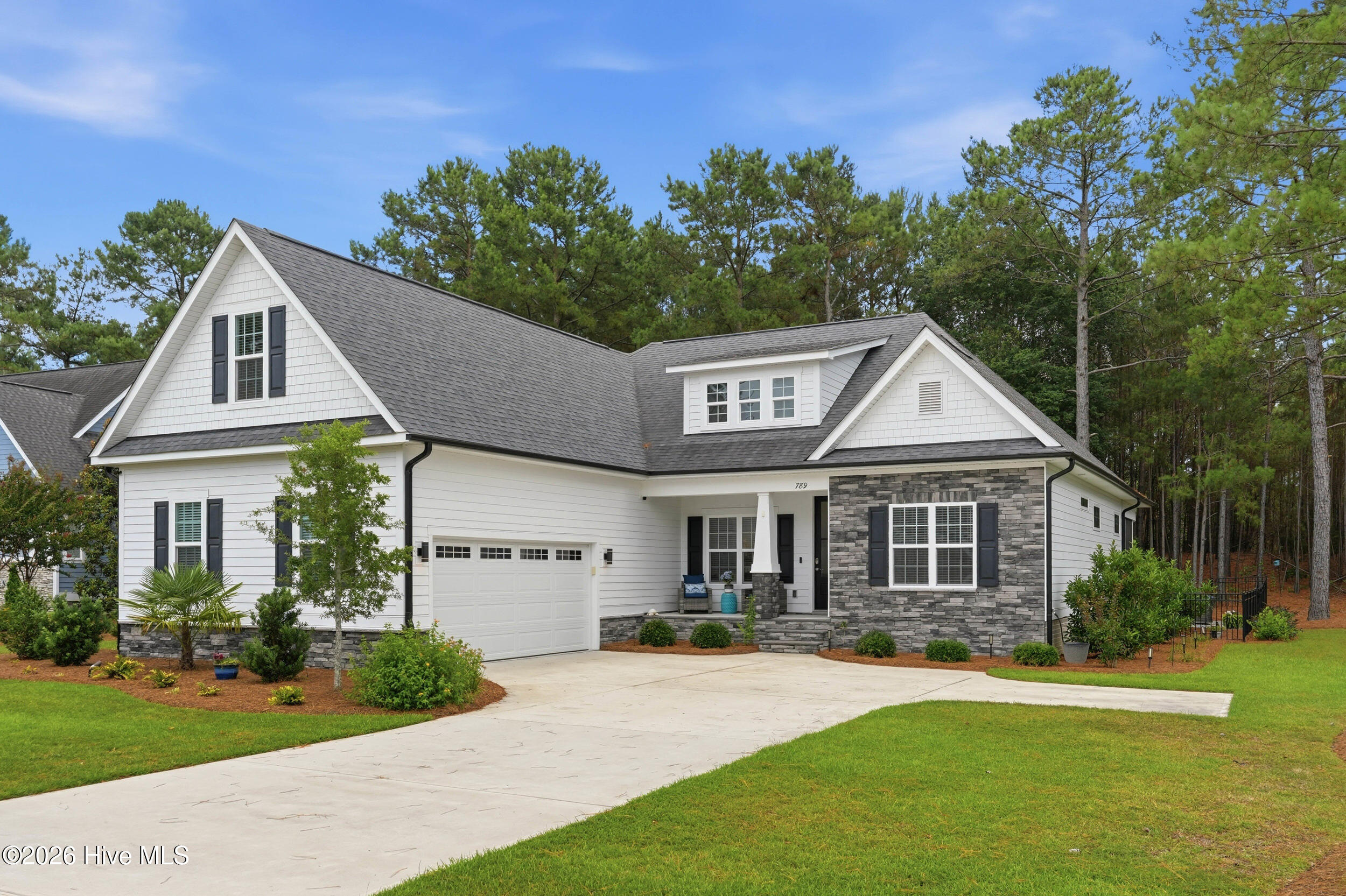 789 Breezewood Drive SE