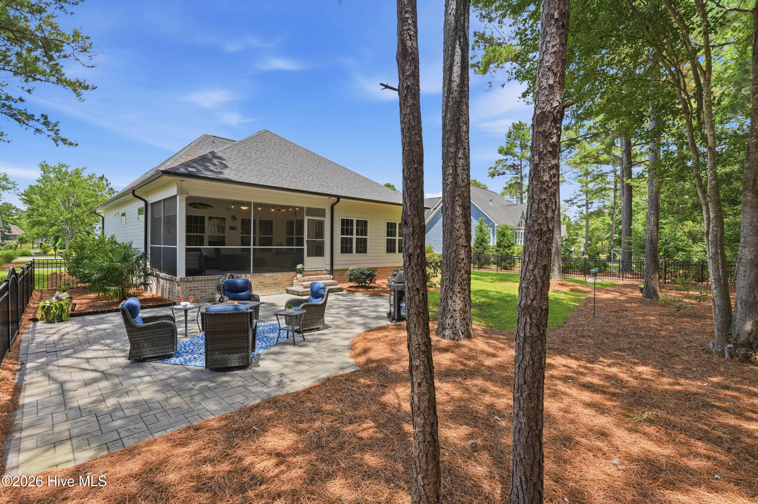 789 Breezewood Drive SE