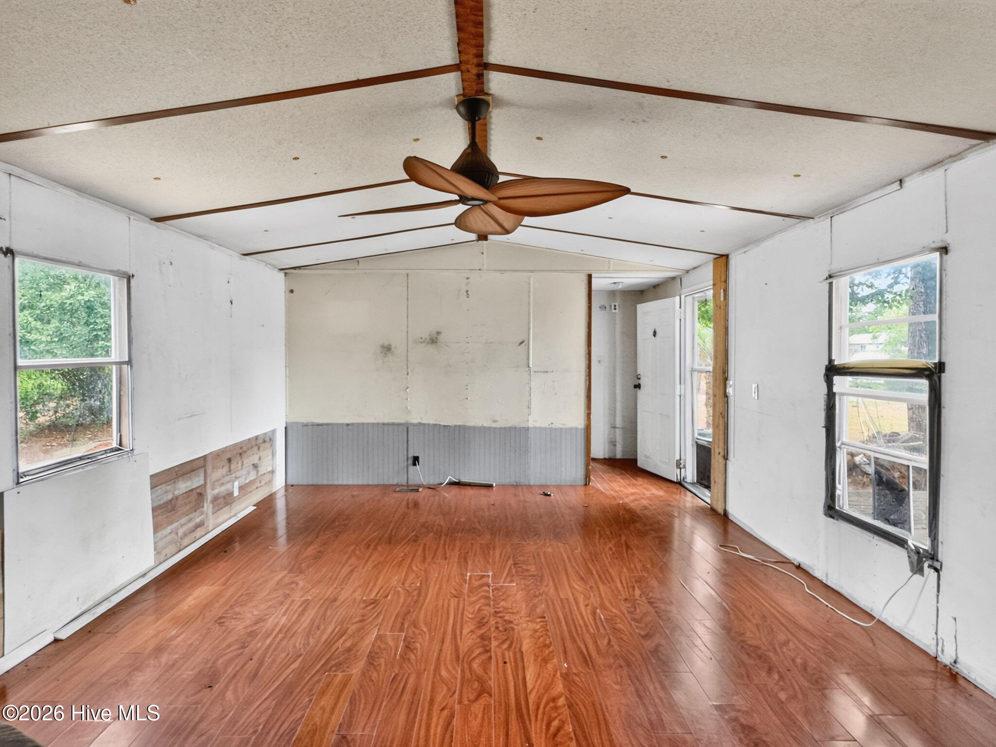 4159 9th Street SE