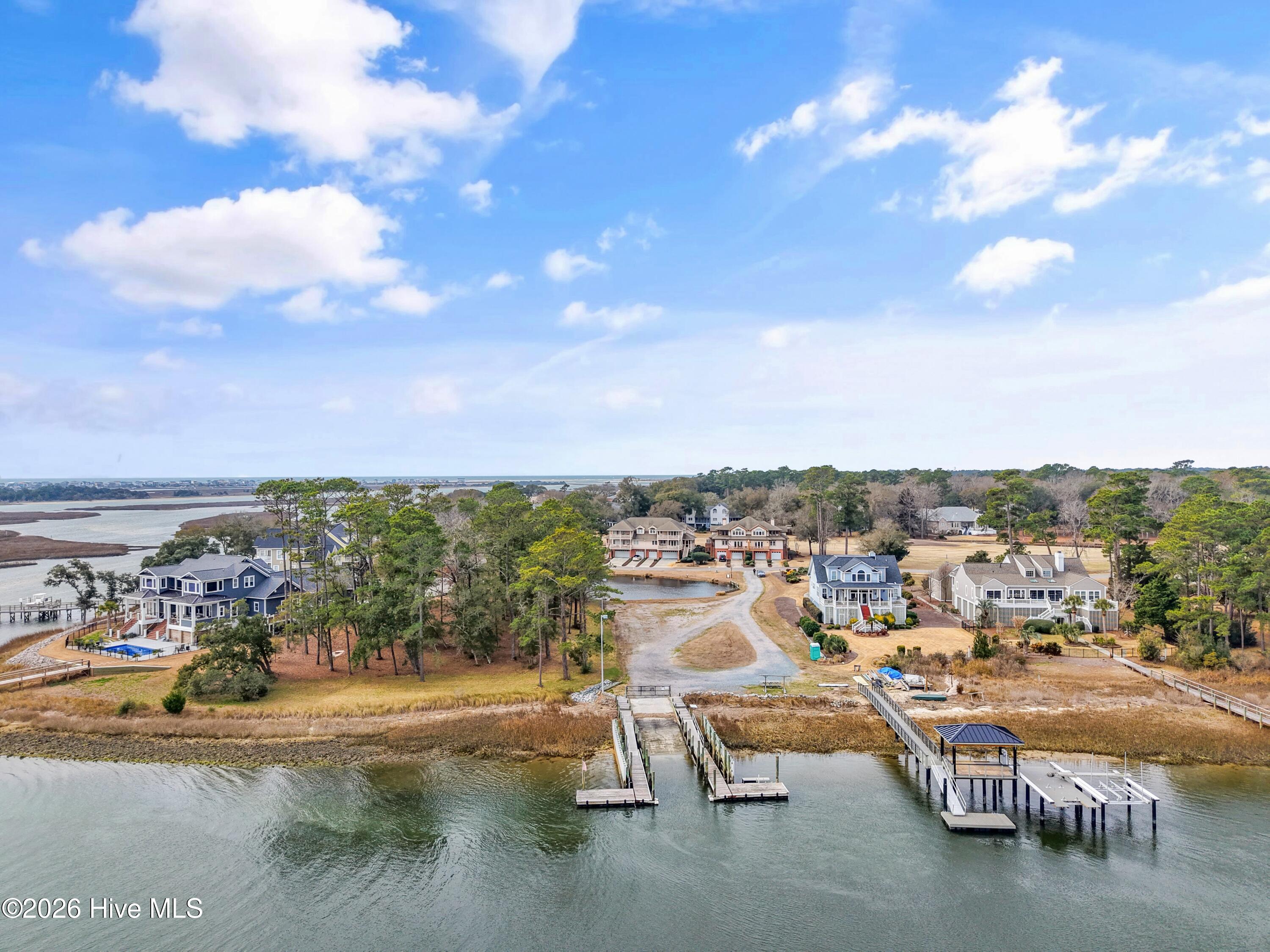 400 Genoes Point Road SW