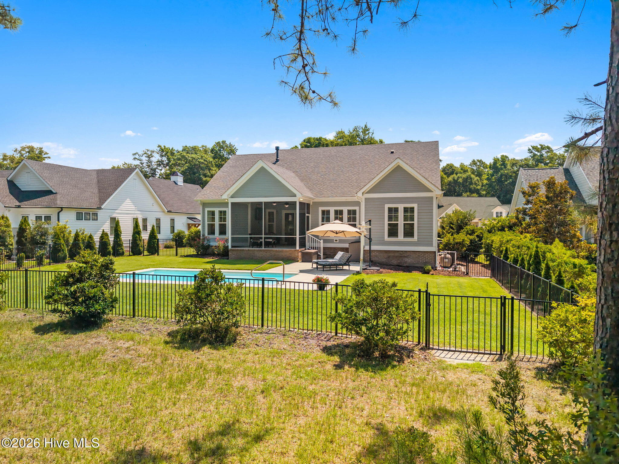 2736 Cedar Crest Drive
