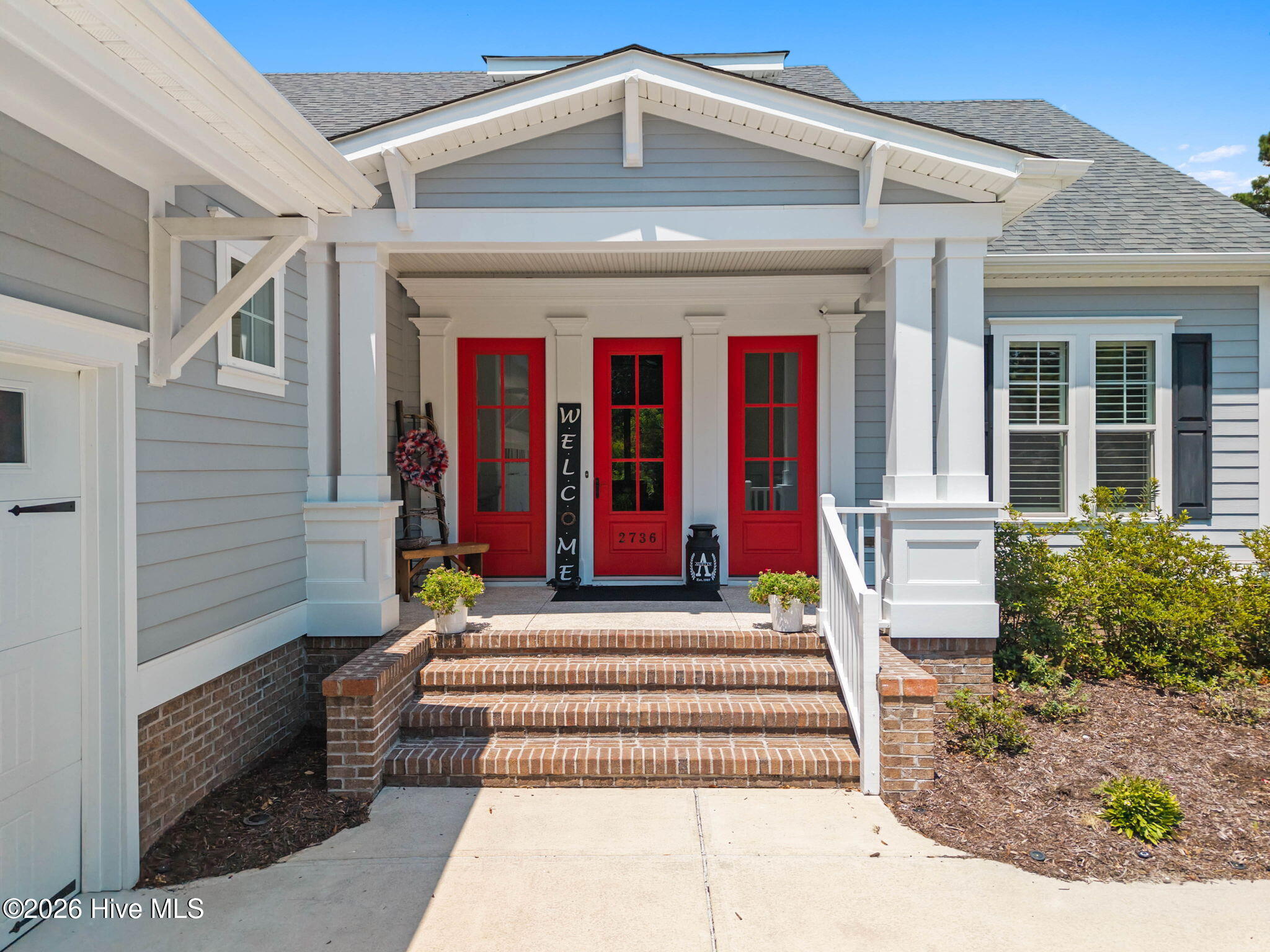 2736 Cedar Crest Drive