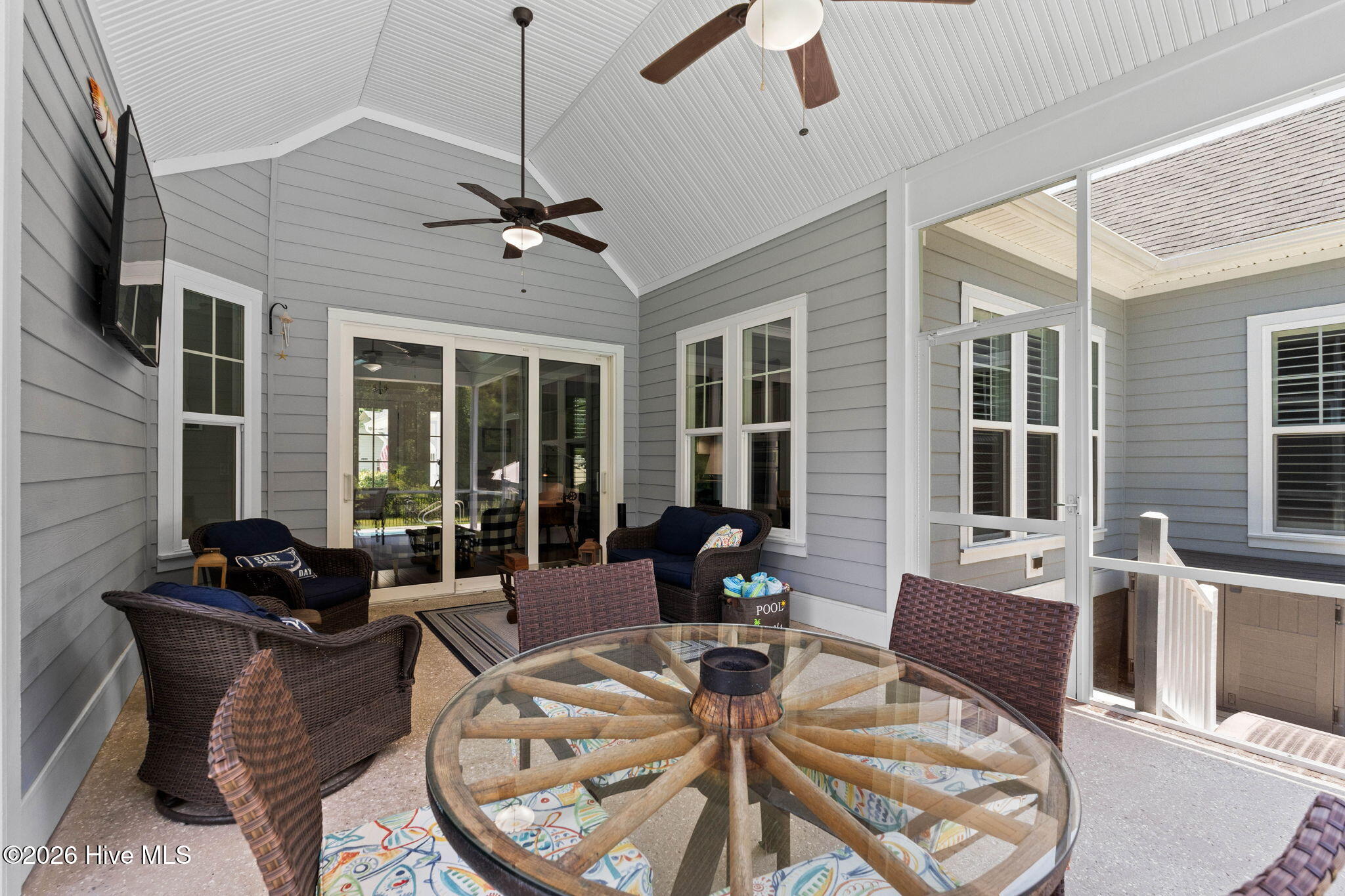 2736 Cedar Crest Drive