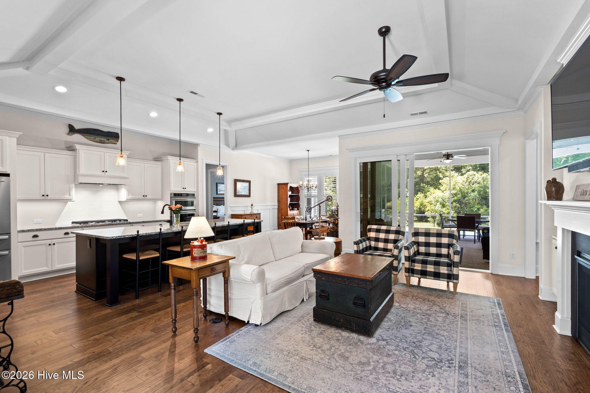 2736 Cedar Crest Drive