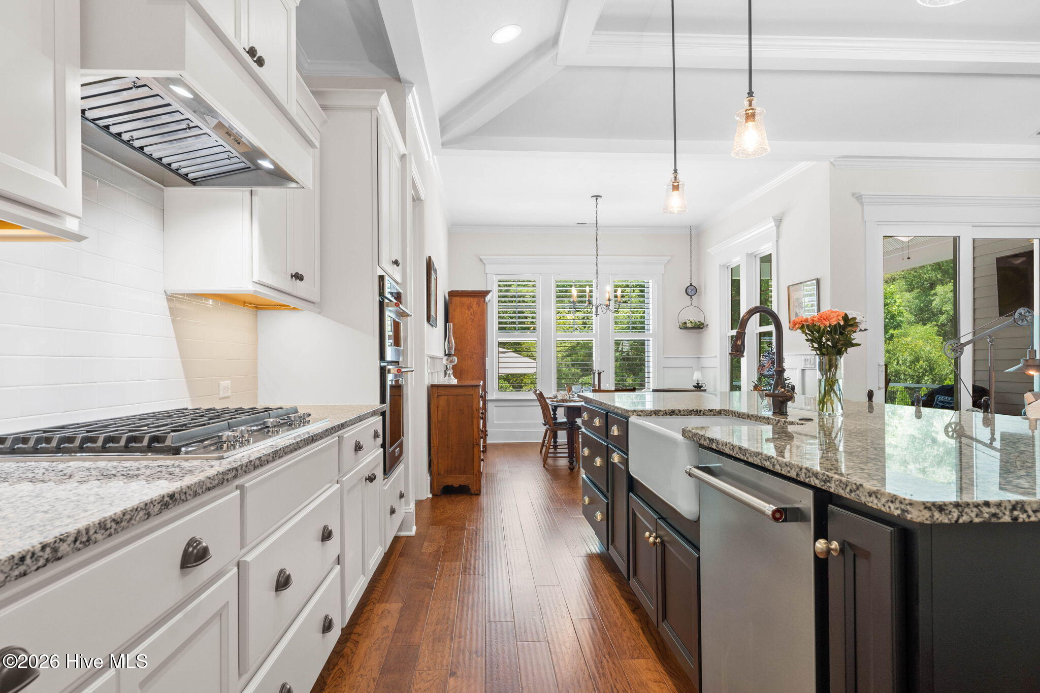 2736 Cedar Crest Drive