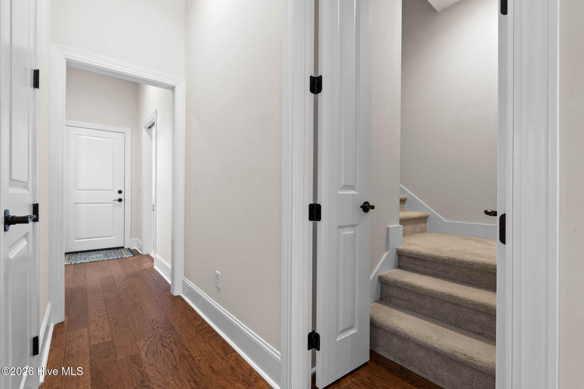 2736 Cedar Crest Drive