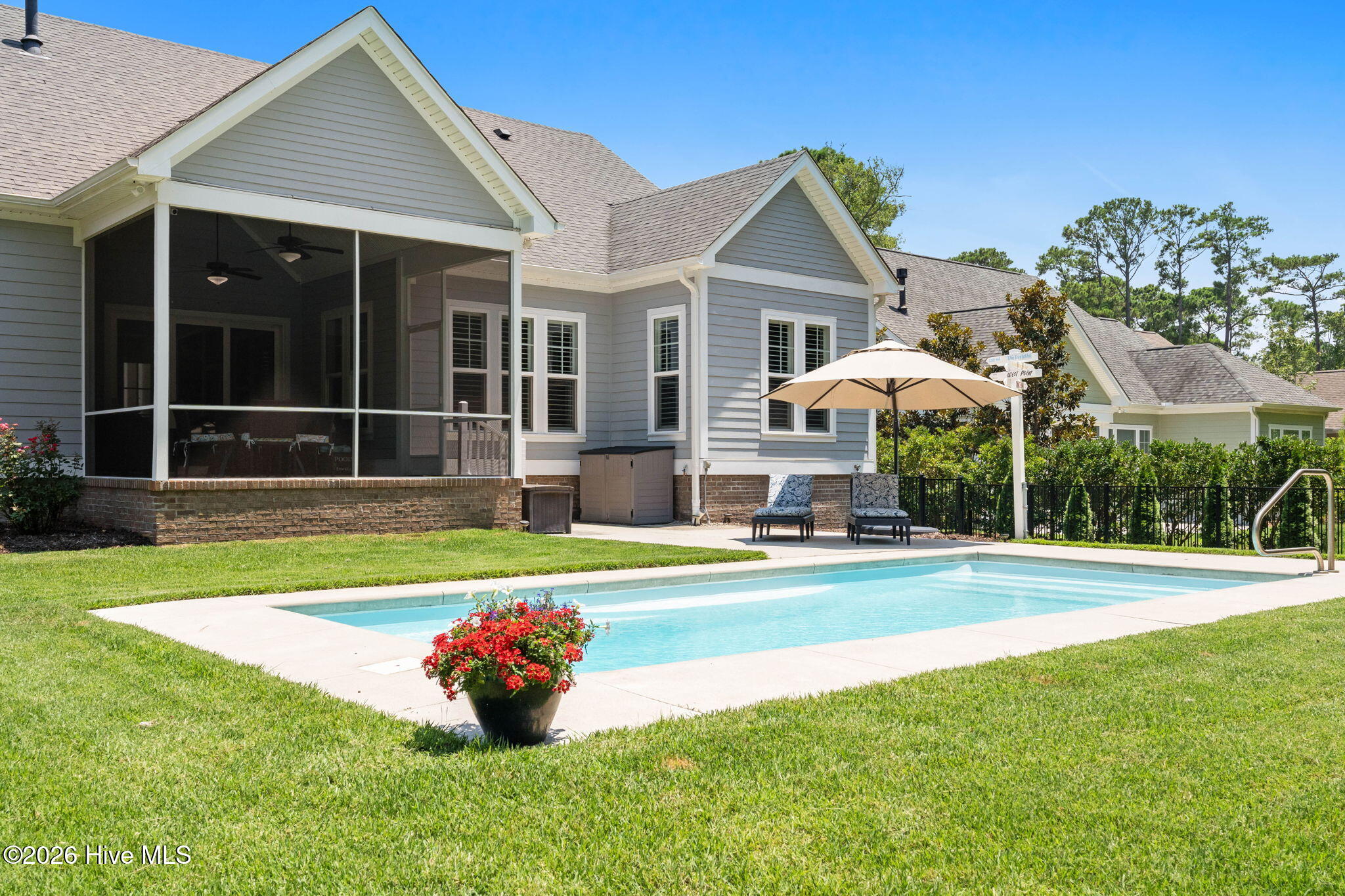 2736 Cedar Crest Drive