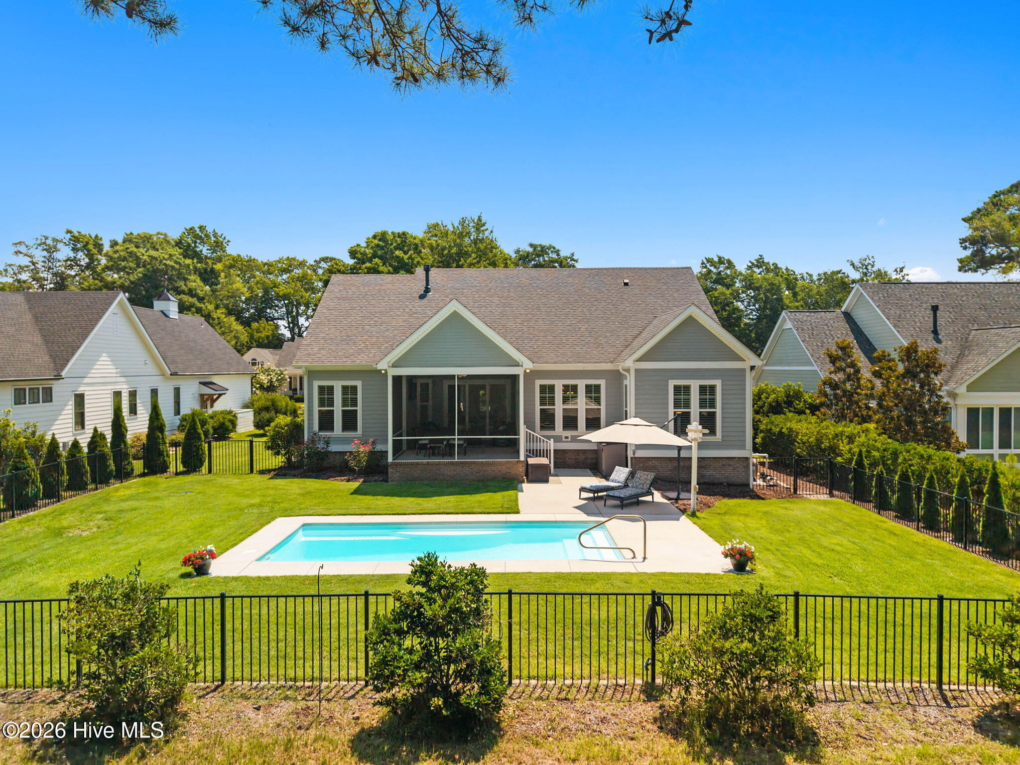 2736 Cedar Crest Drive