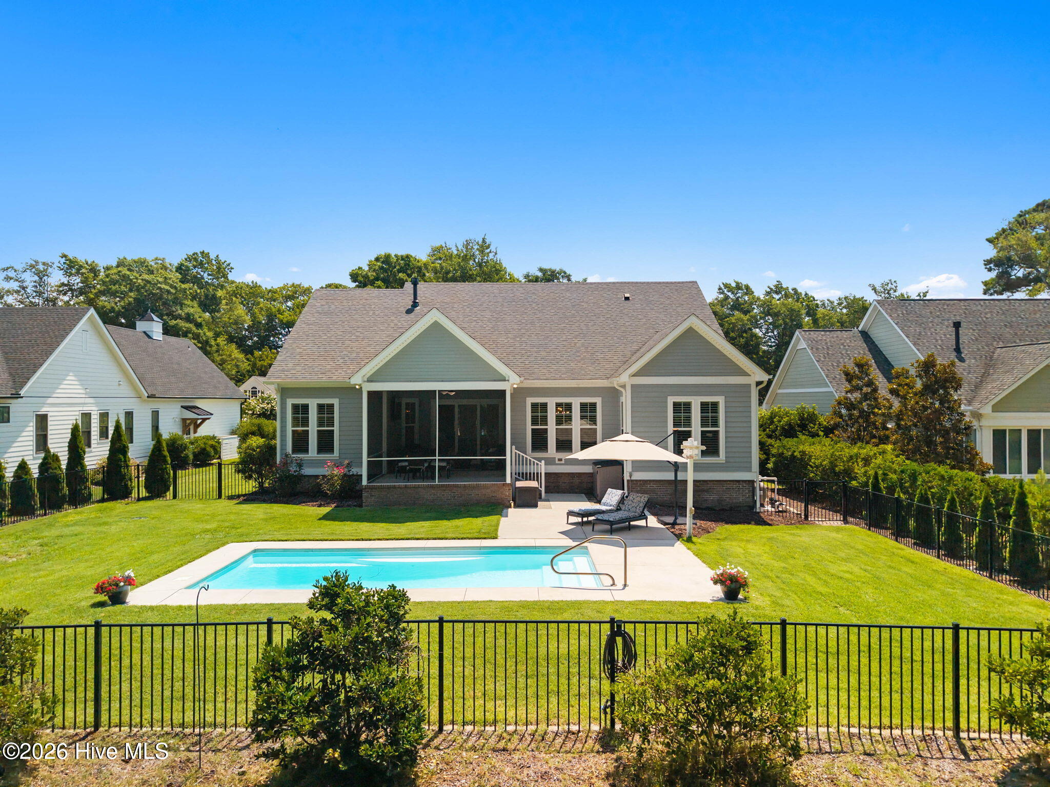 2736 Cedar Crest Drive