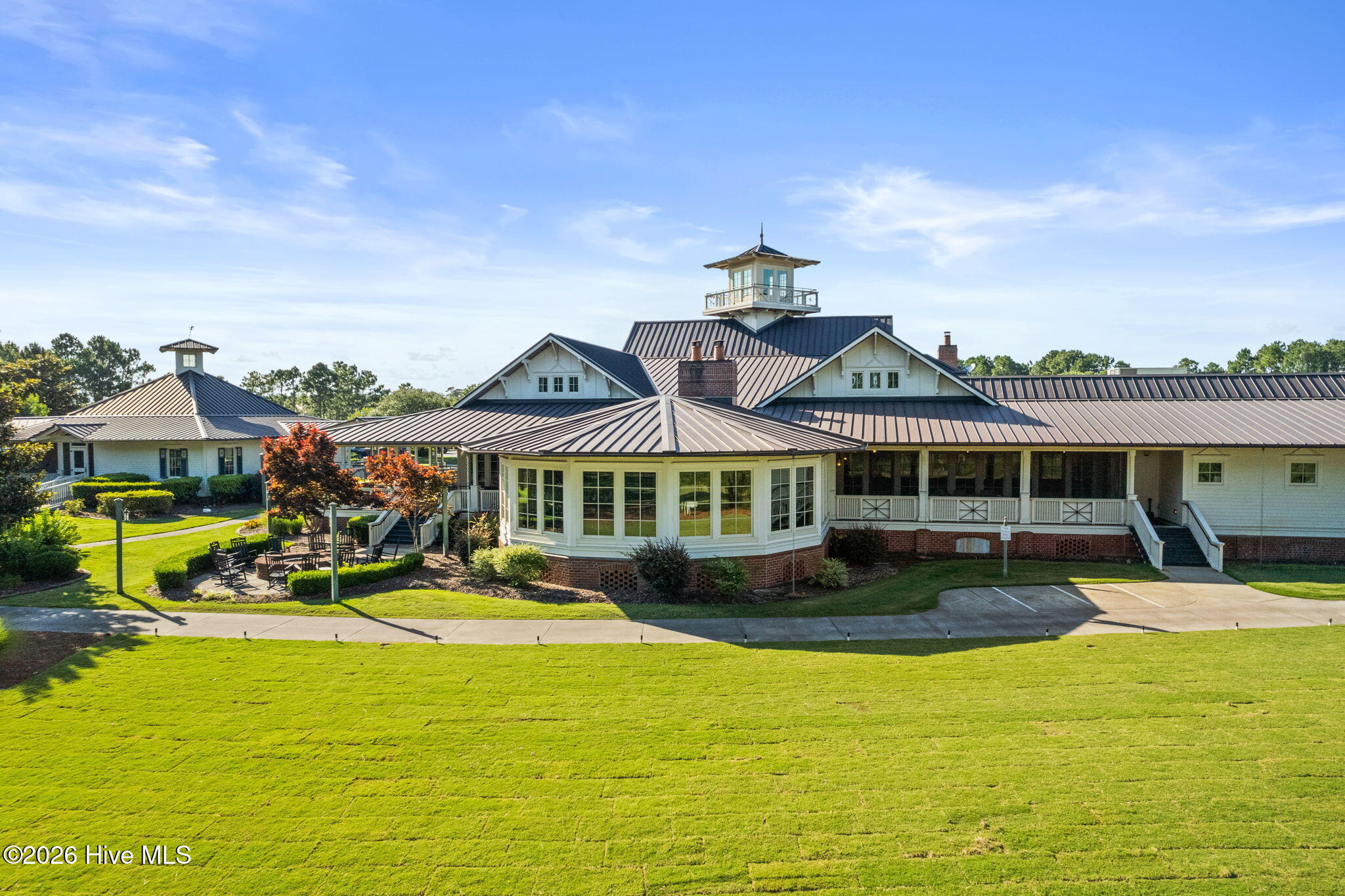 2736 Cedar Crest Drive