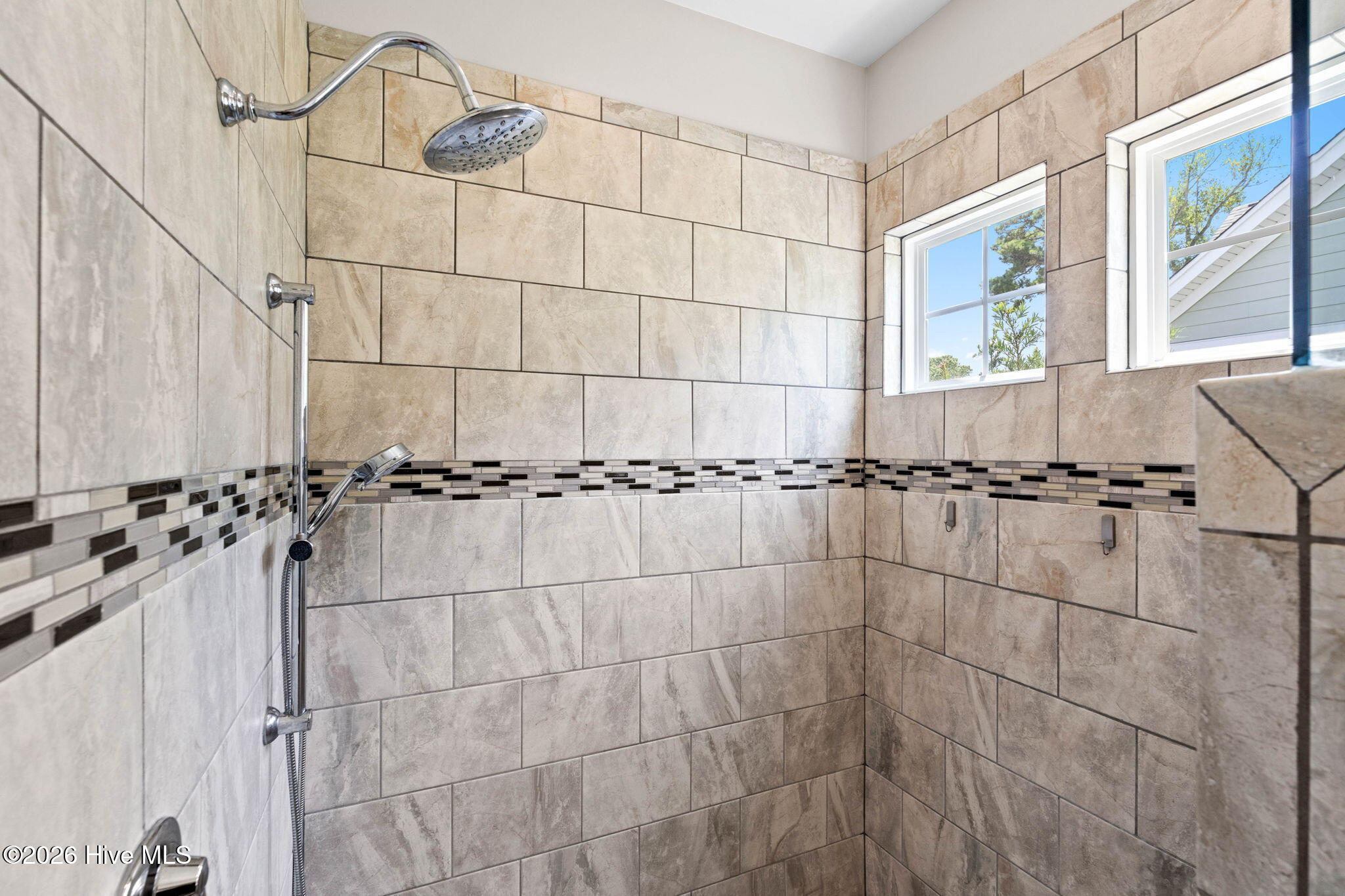 2736 Cedar Crest Drive