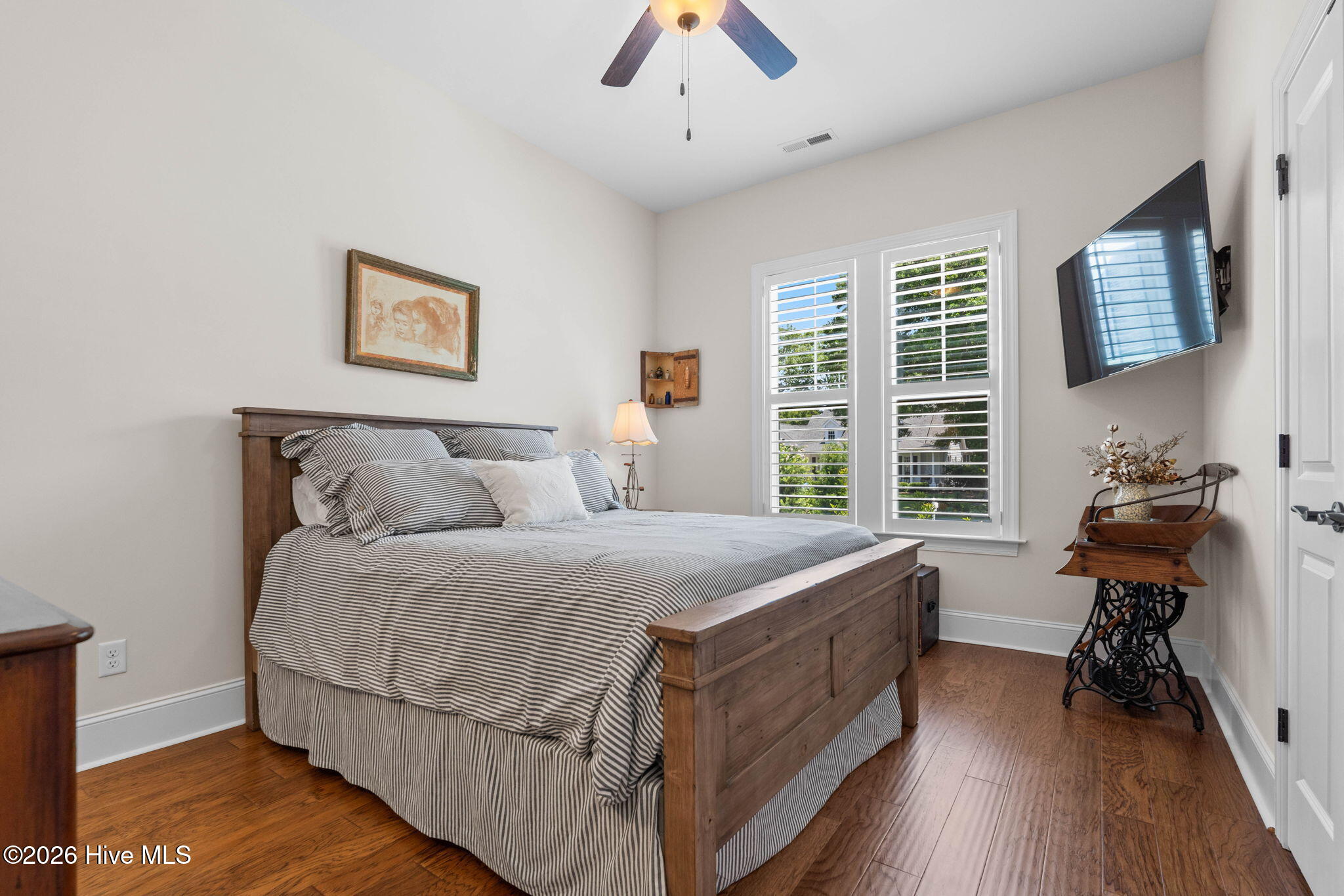 2736 Cedar Crest Drive