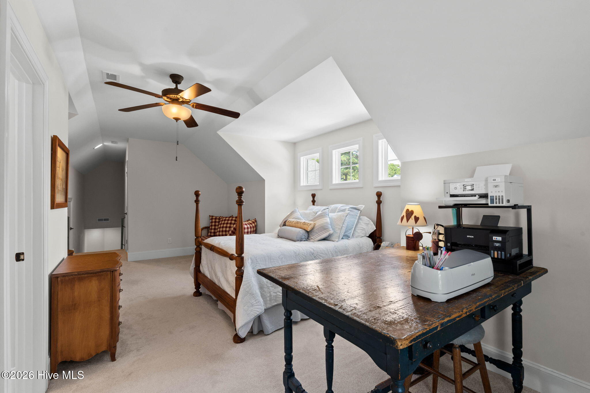 2736 Cedar Crest Drive
