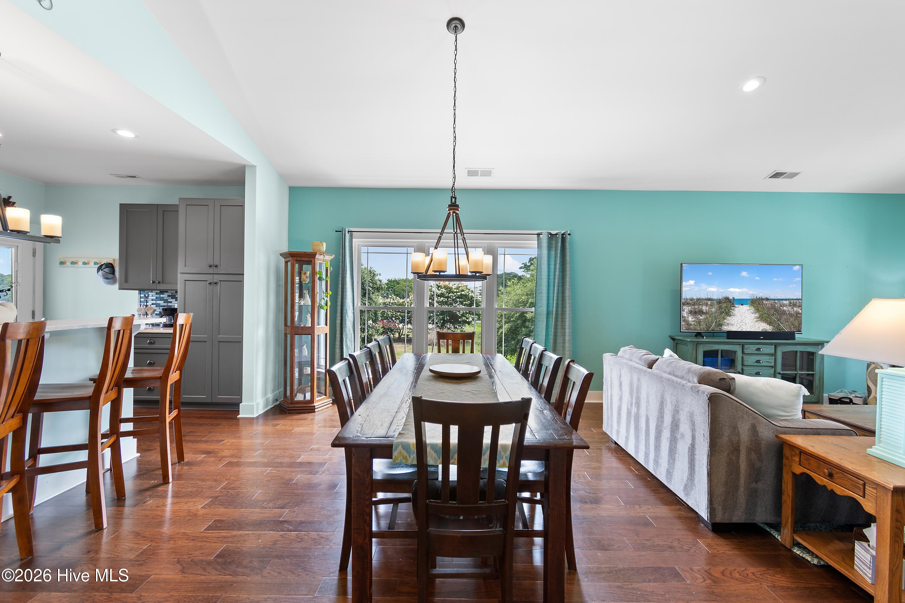 1308 E Yacht Drive