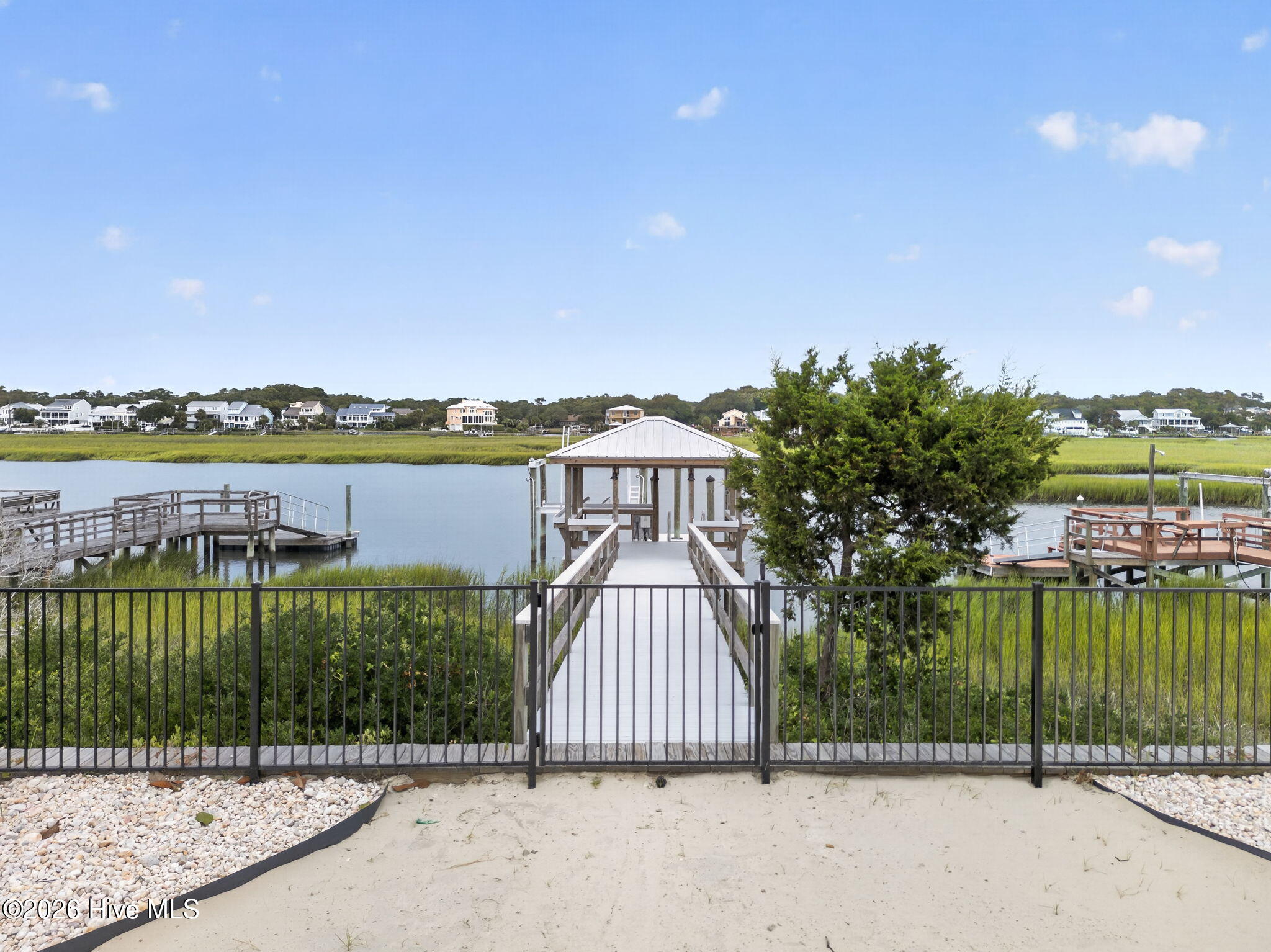 2512 W Pelican Drive