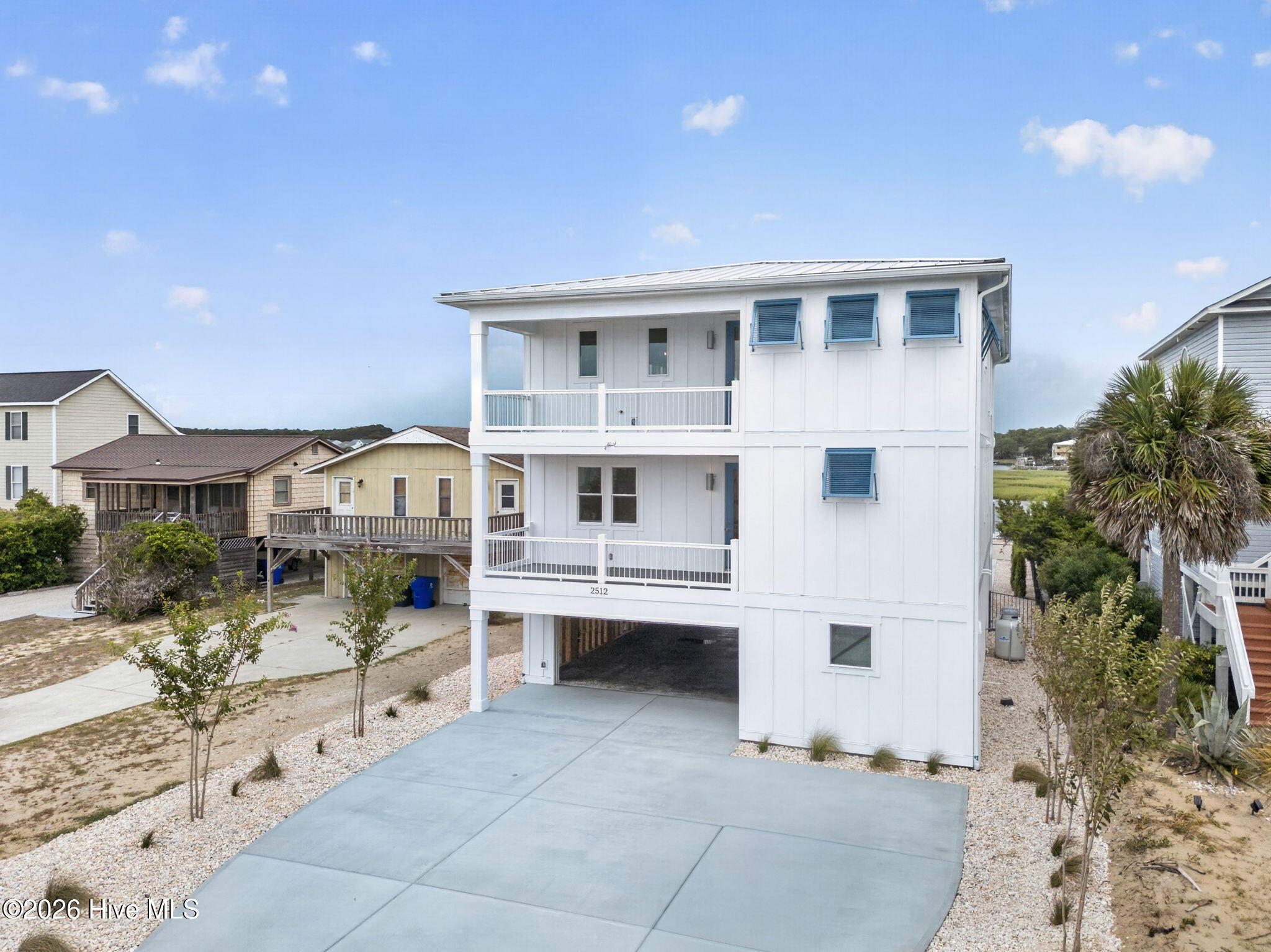 2512 W Pelican Drive
