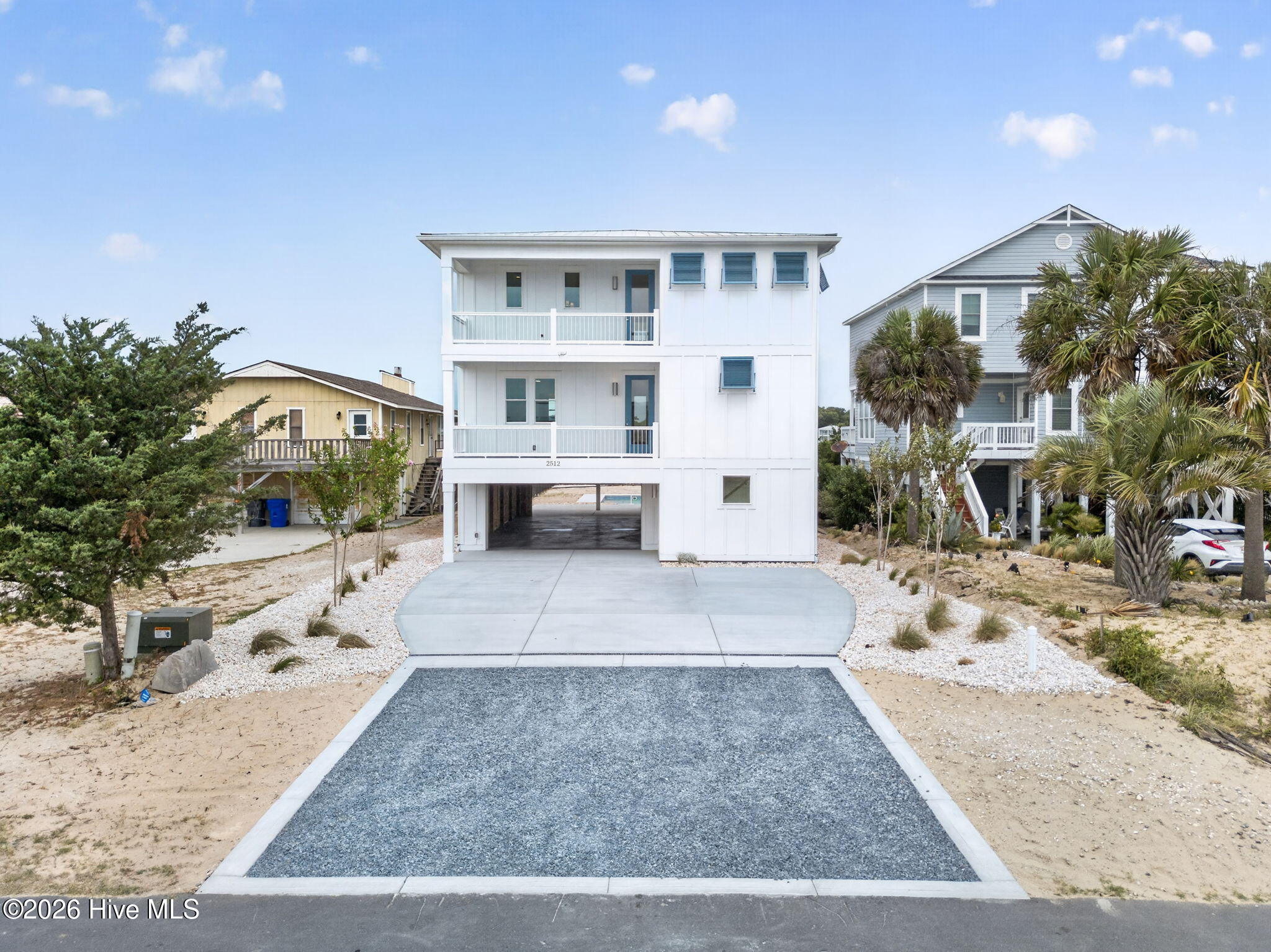 2512 W Pelican Drive