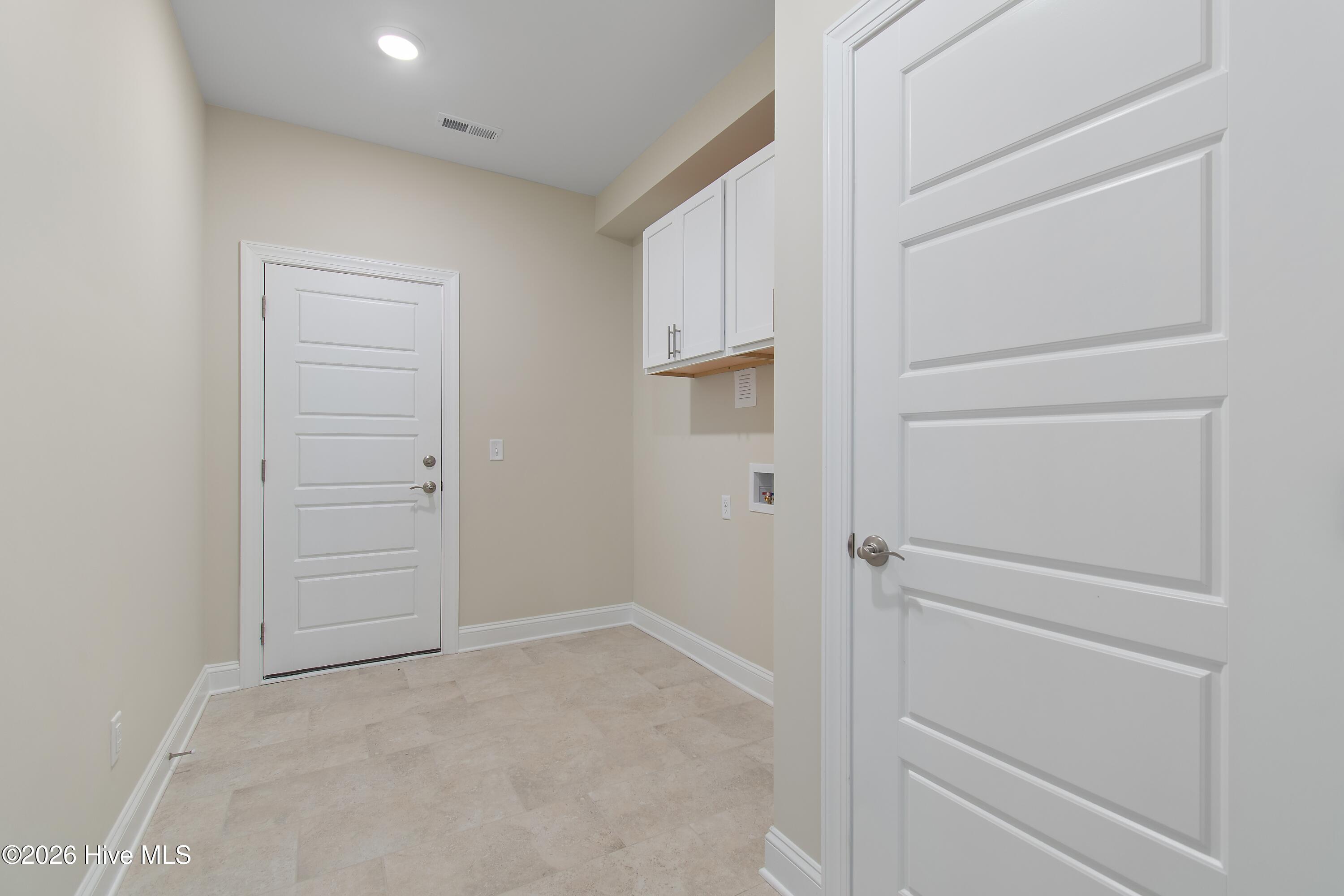 1154 Twin Lakes Drive