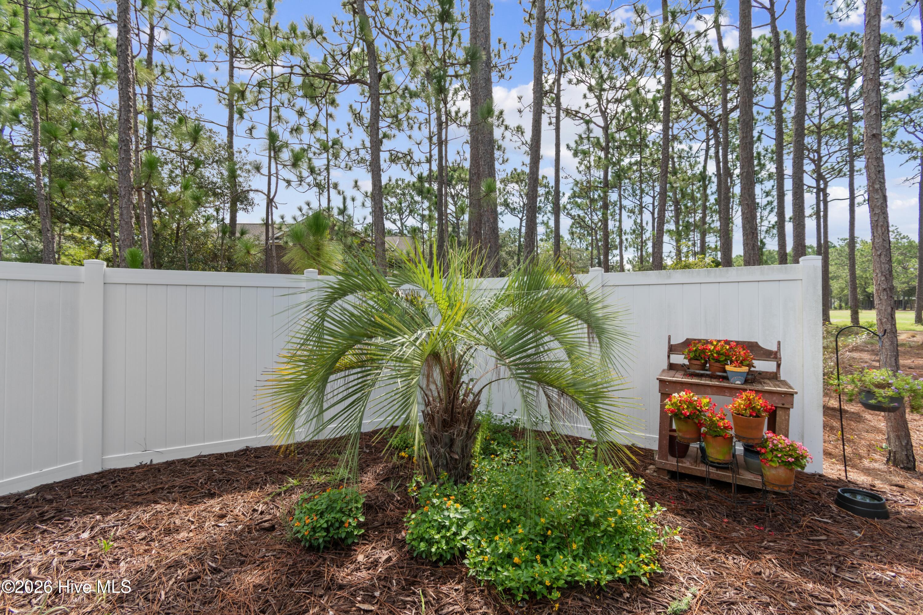 898 Boros Road