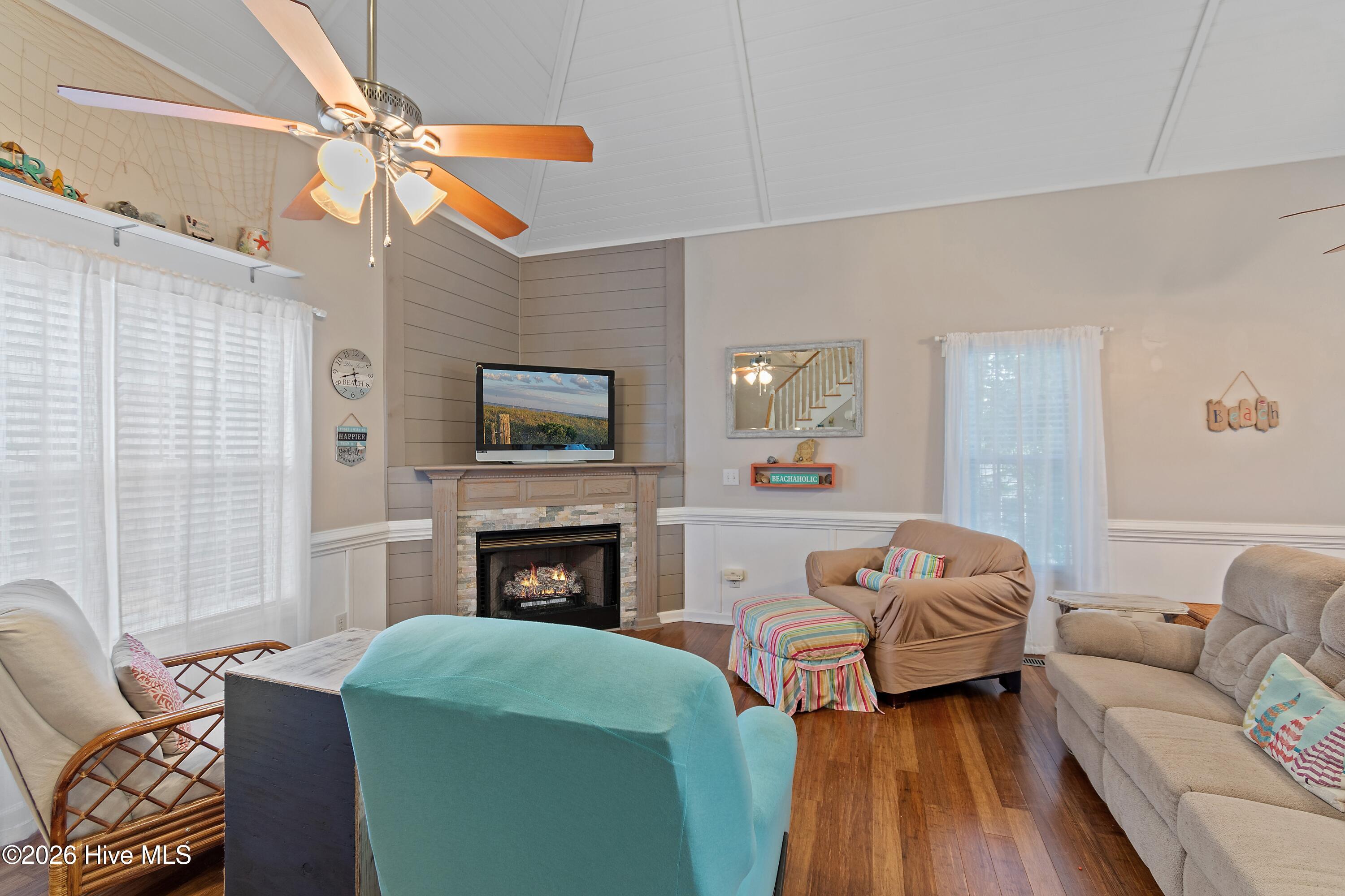 117 NE 33rd Street