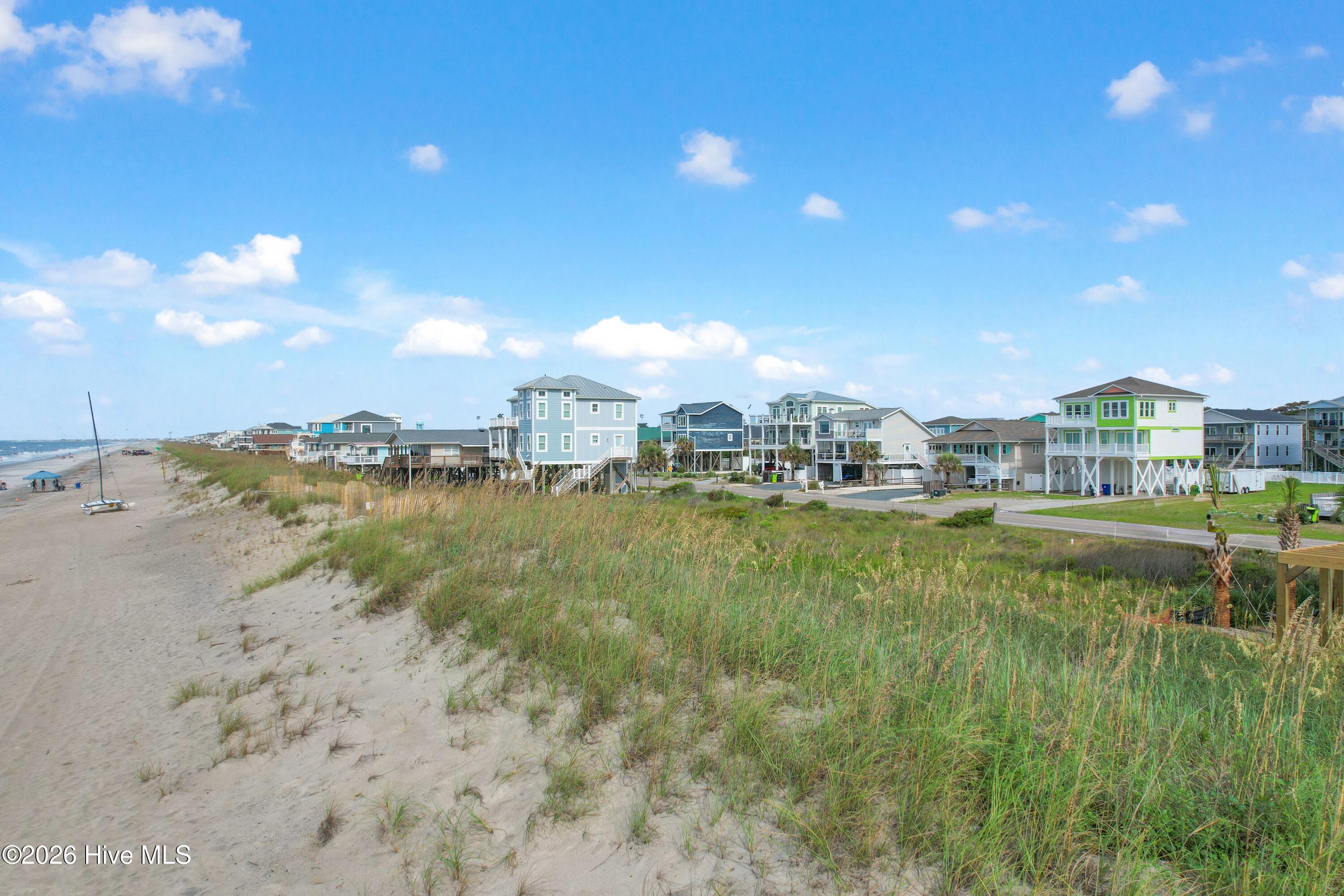 5211 E Beach Drive