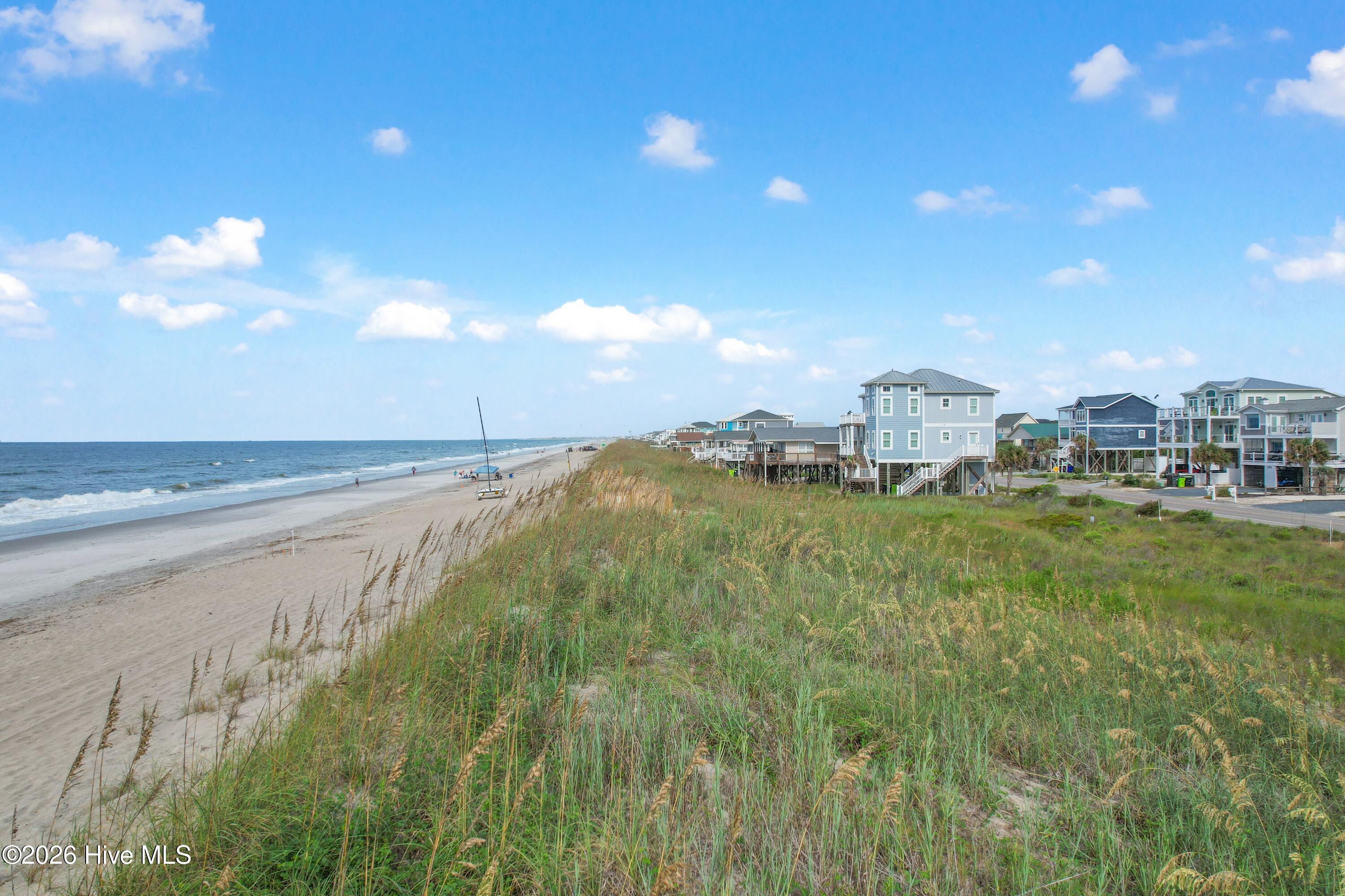 5211 E Beach Drive