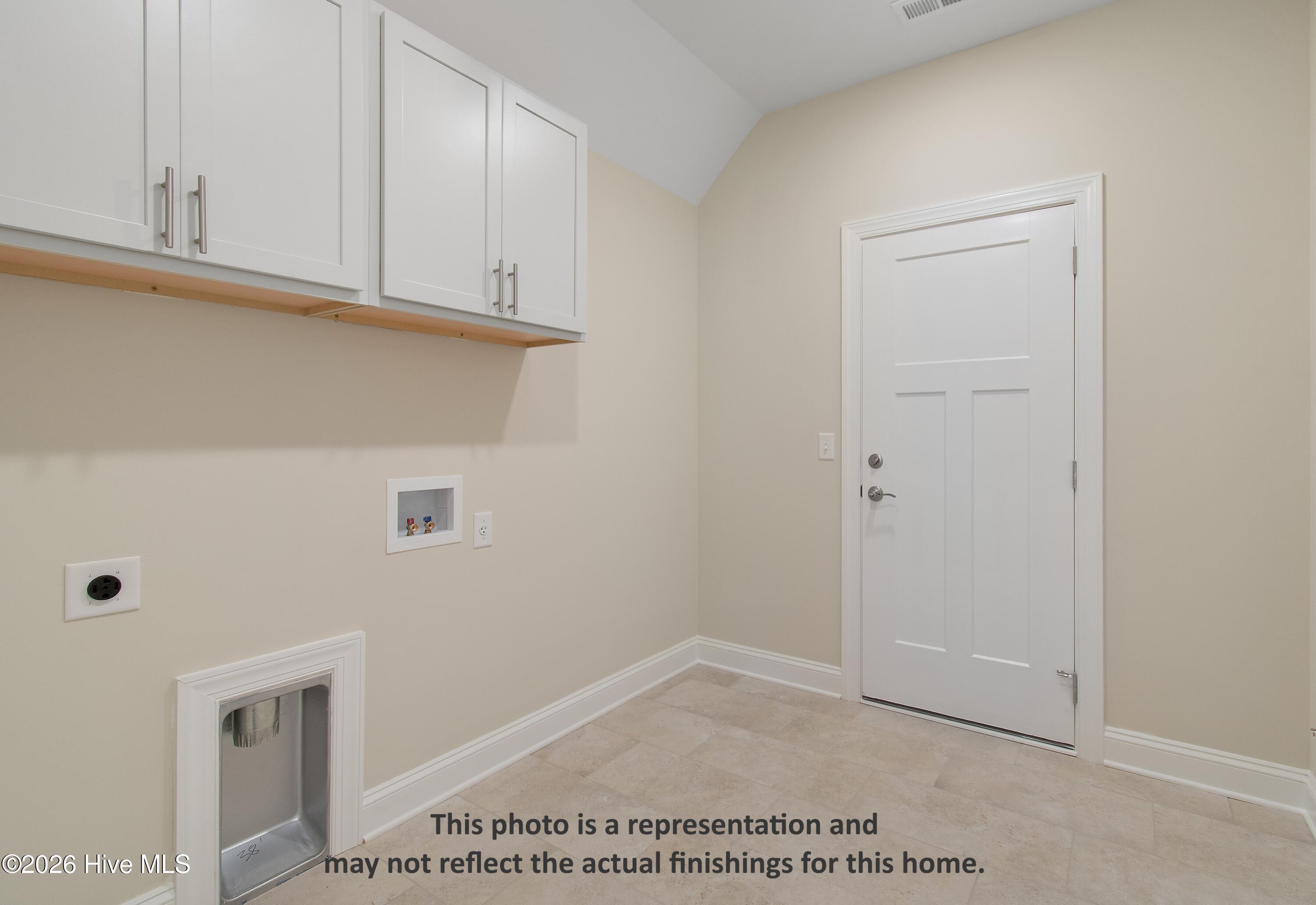 1156 Twin Lakes Drive
