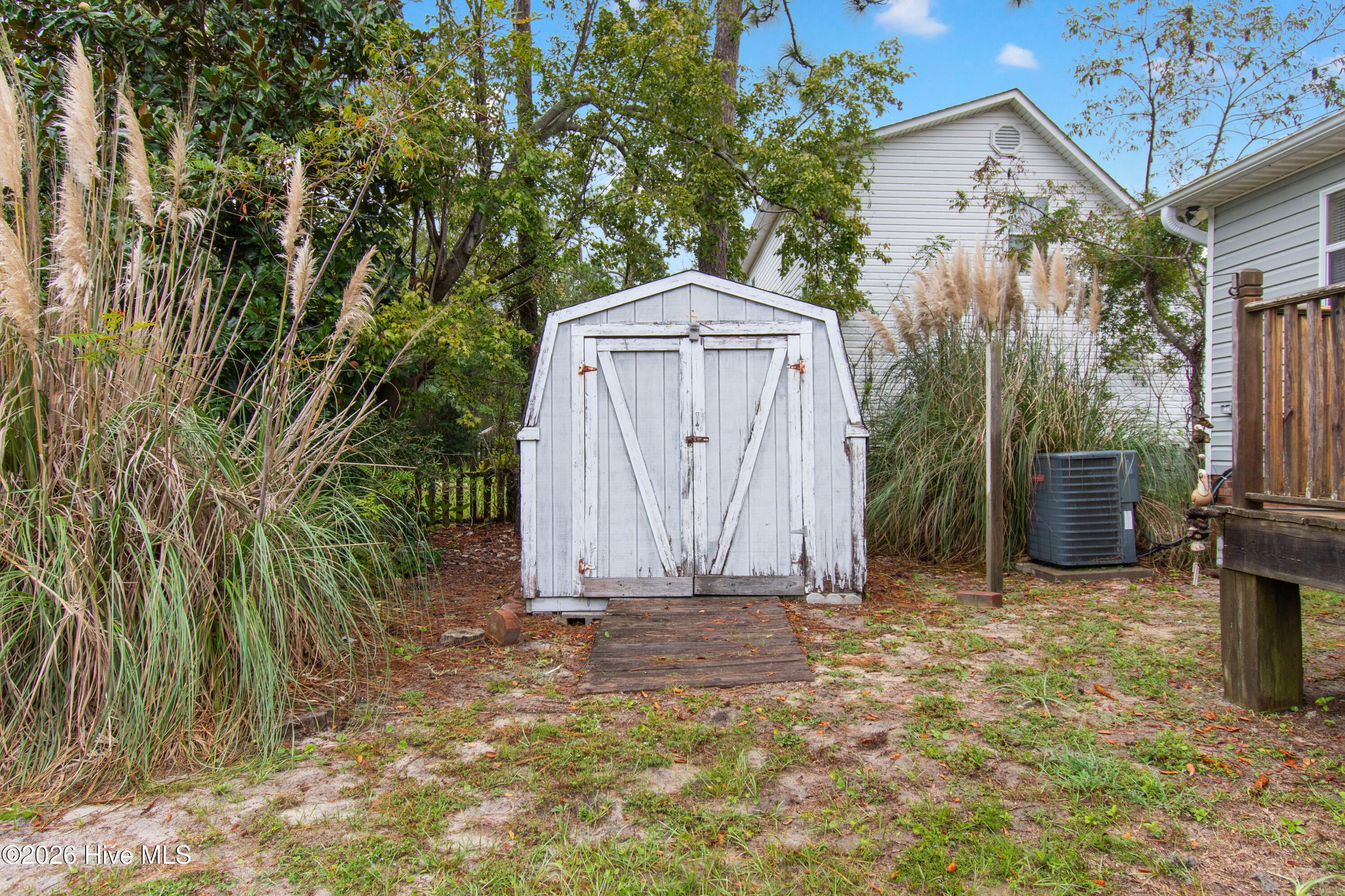 219 N Lake Keziah Drive