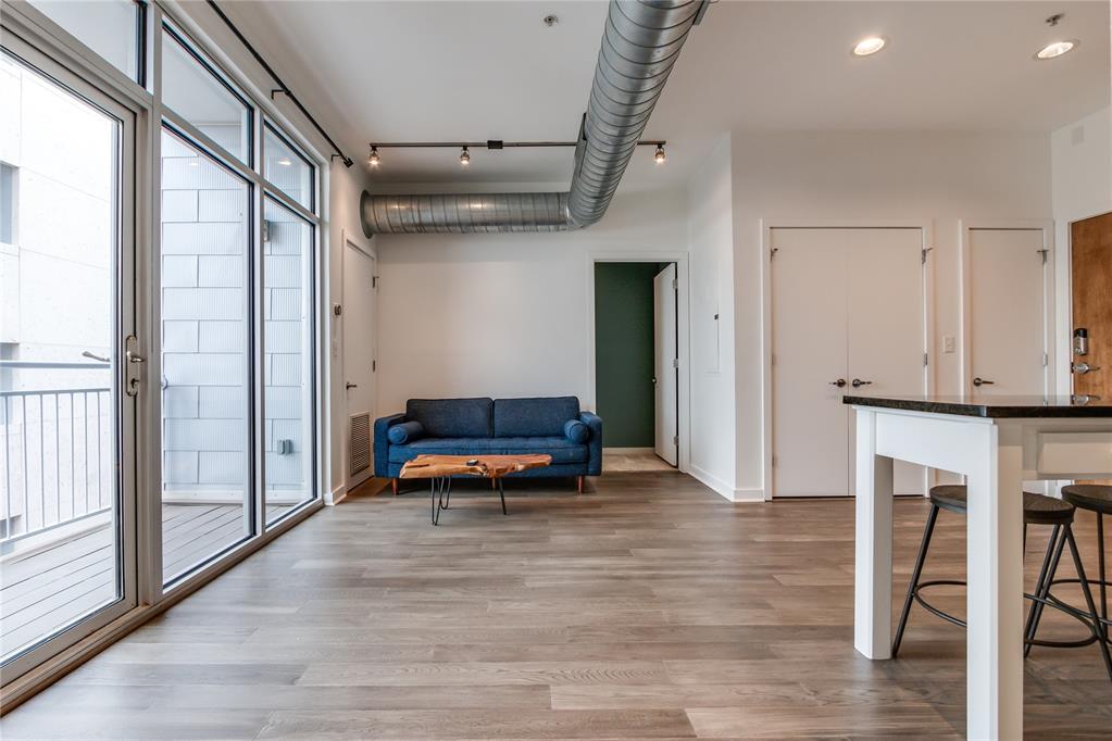 1 NE 2nd Street Unit: 412