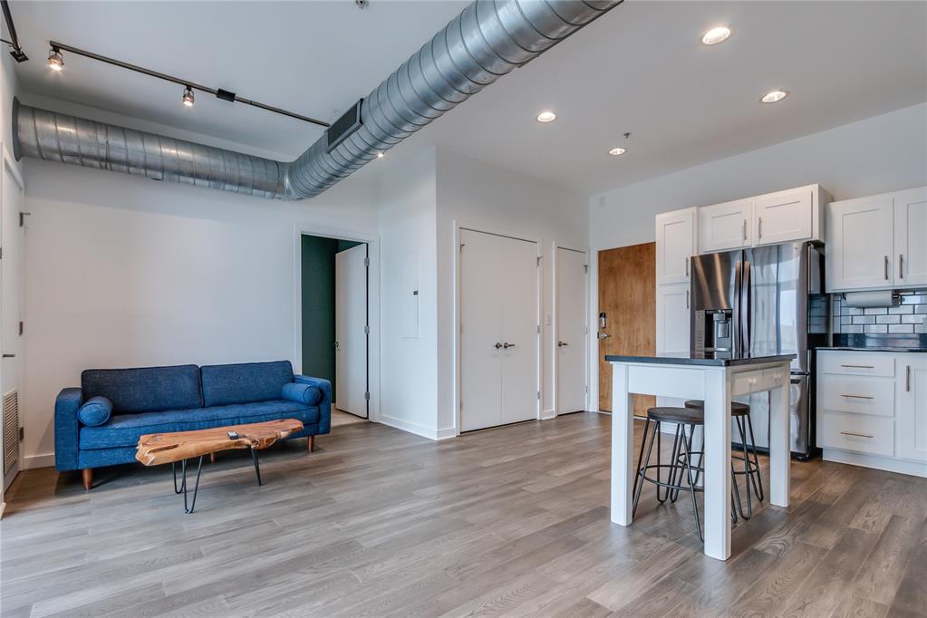 1 NE 2nd Street Unit: 412