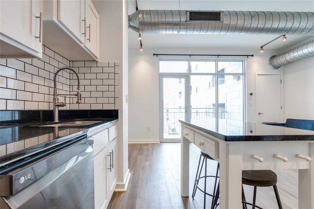 1 NE 2nd Street Unit: 412