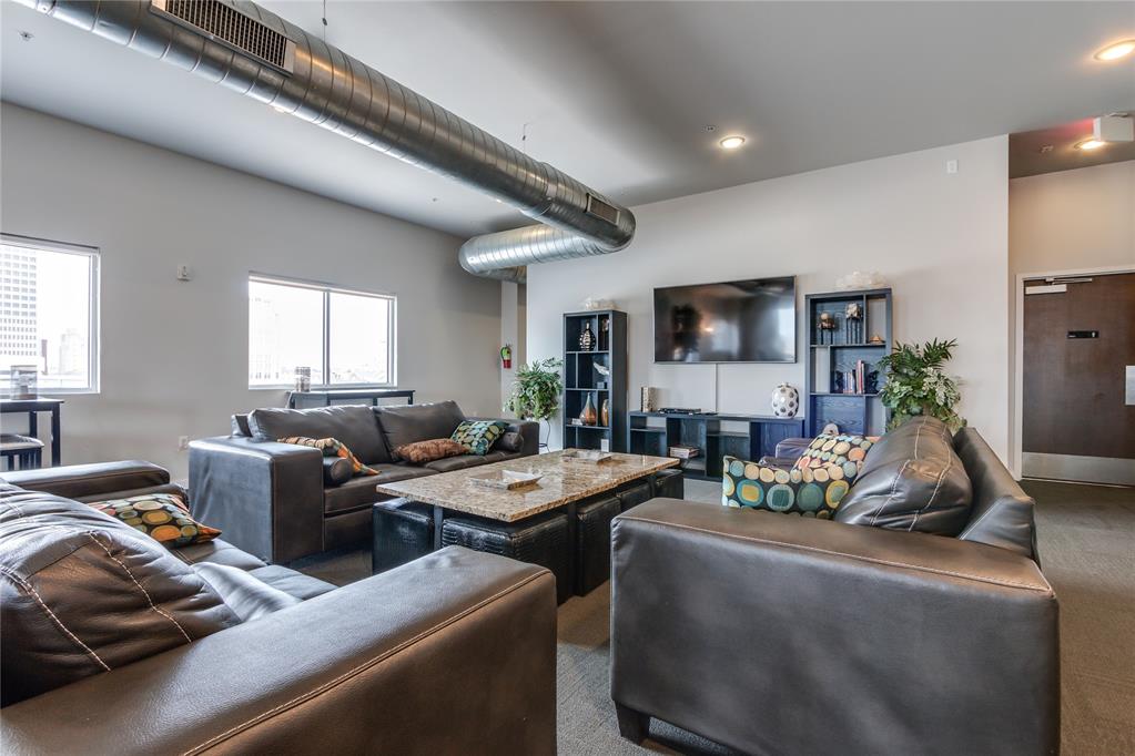 1 NE 2nd Street Unit: 412