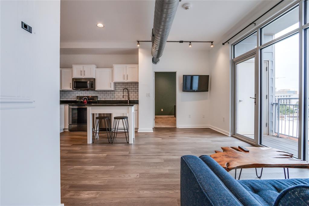 1 NE 2nd Street Unit: 412