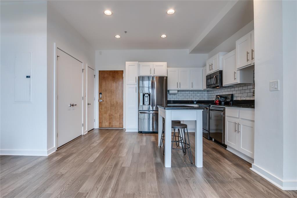 1 NE 2nd Street Unit: 412