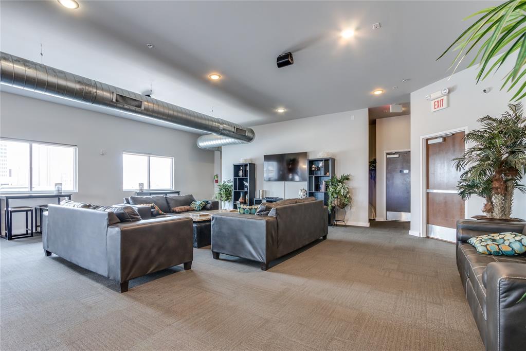 1 NE 2nd Street Unit: 412