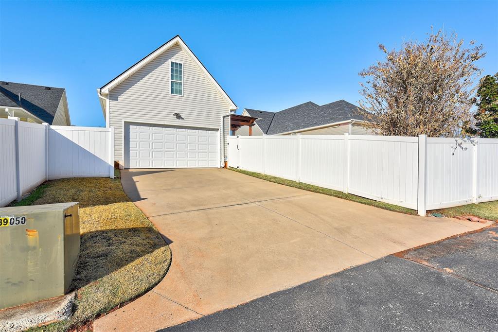 3341 Chardonnay Lane