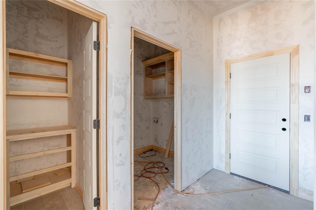 2313 Creekview Trail